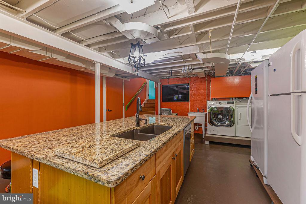 PARKWAY - Residential