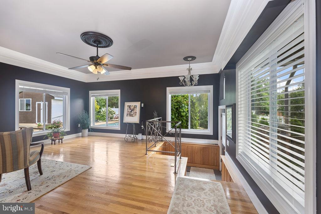 PARKWAY - Residential