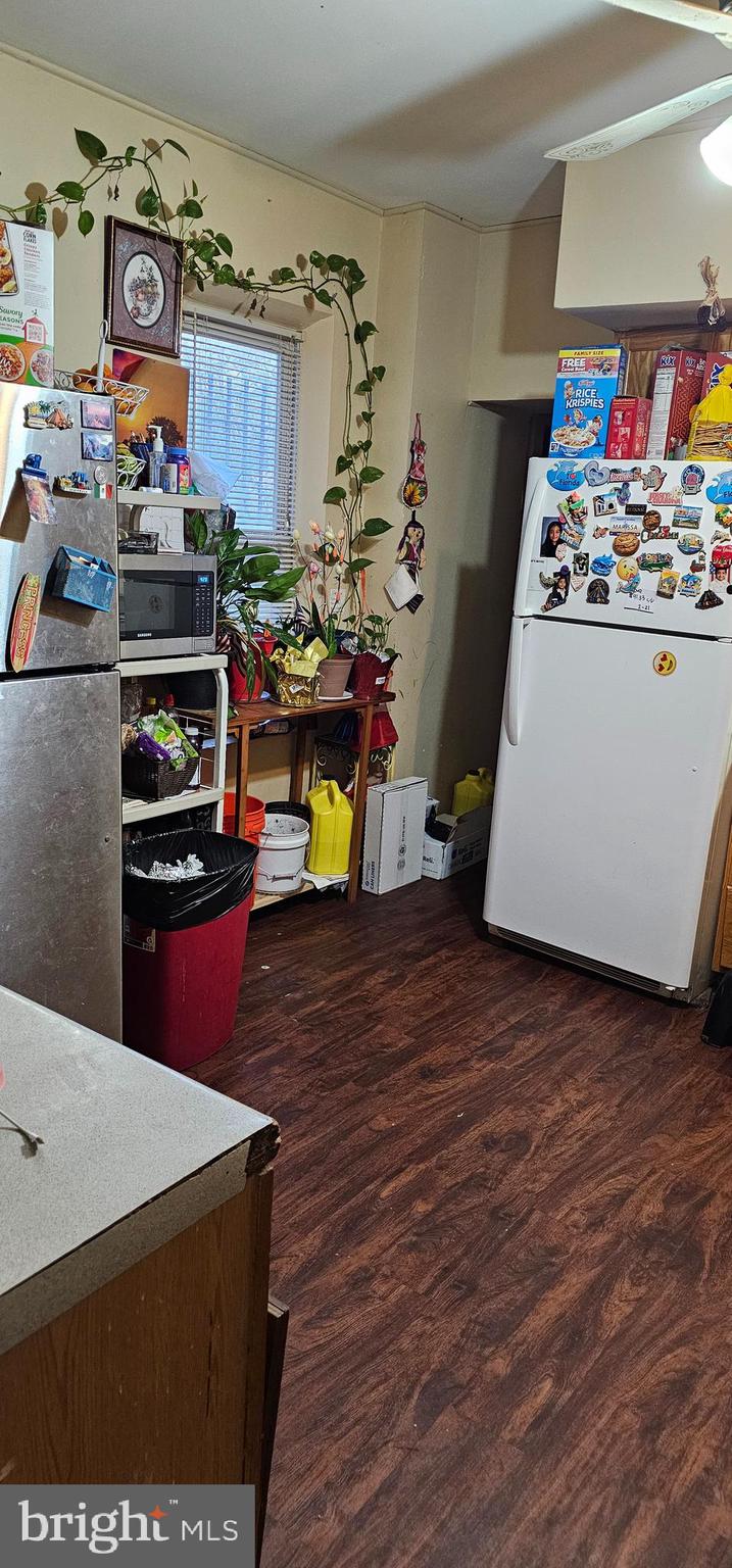 1521 S CLINTON AVENUE