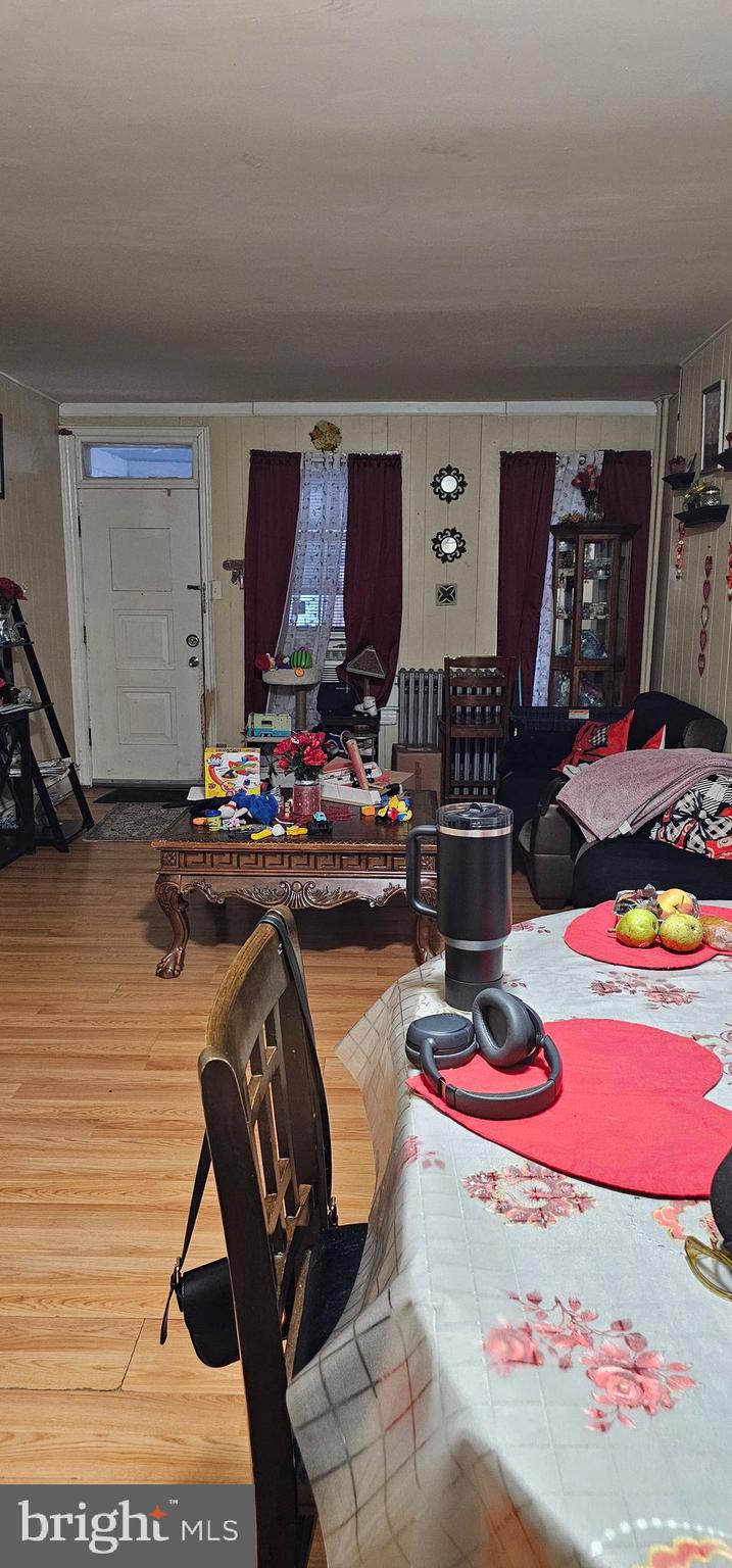 1521 S CLINTON AVENUE