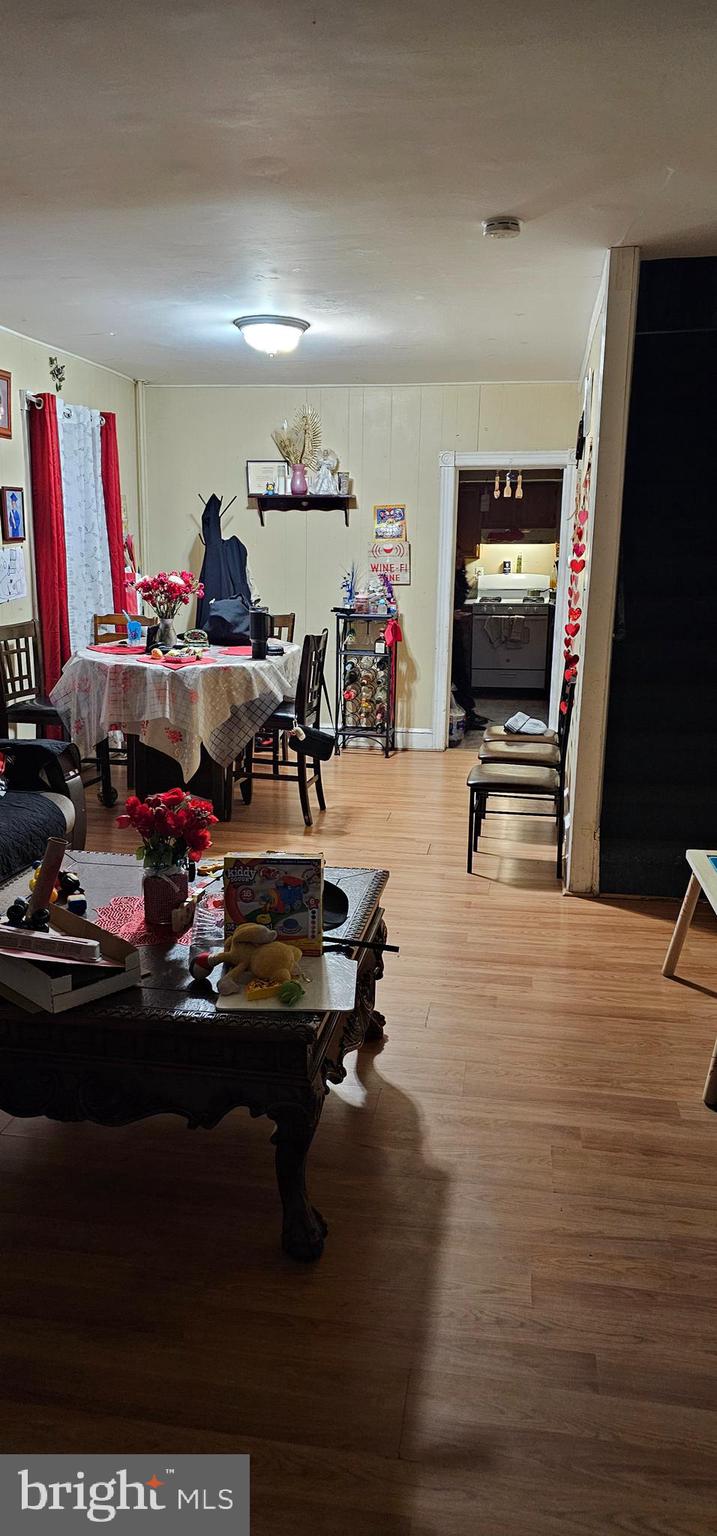 1521 S CLINTON AVENUE