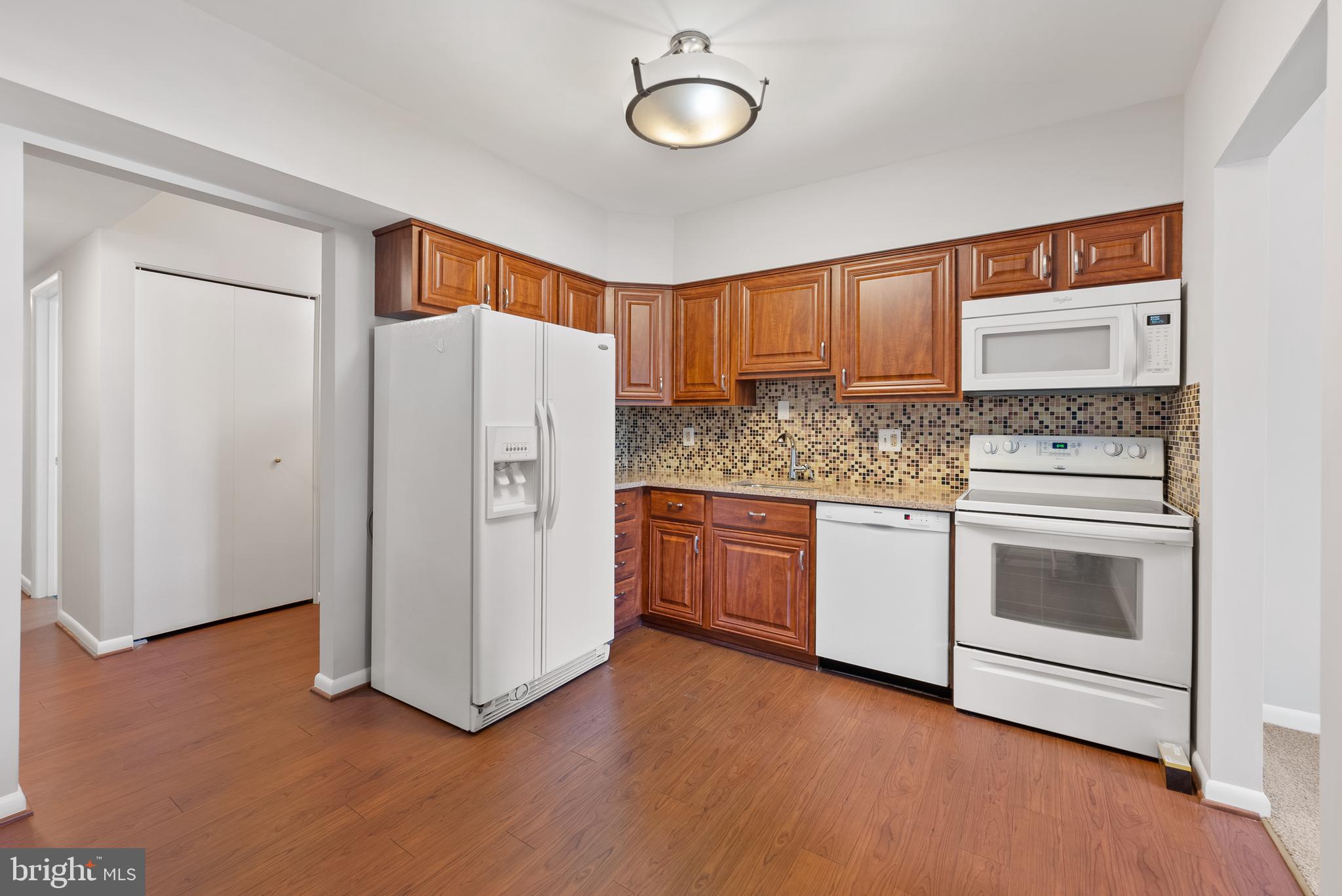 STAPLETON COURT GARDEN - Residential