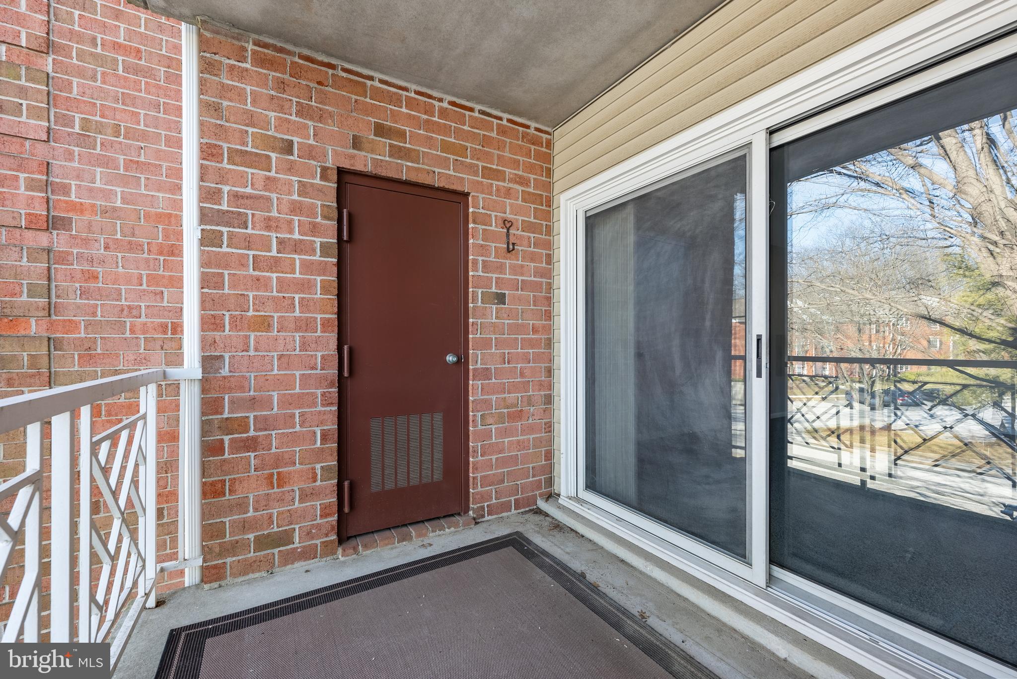 STAPLETON COURT GARDEN - Residential
