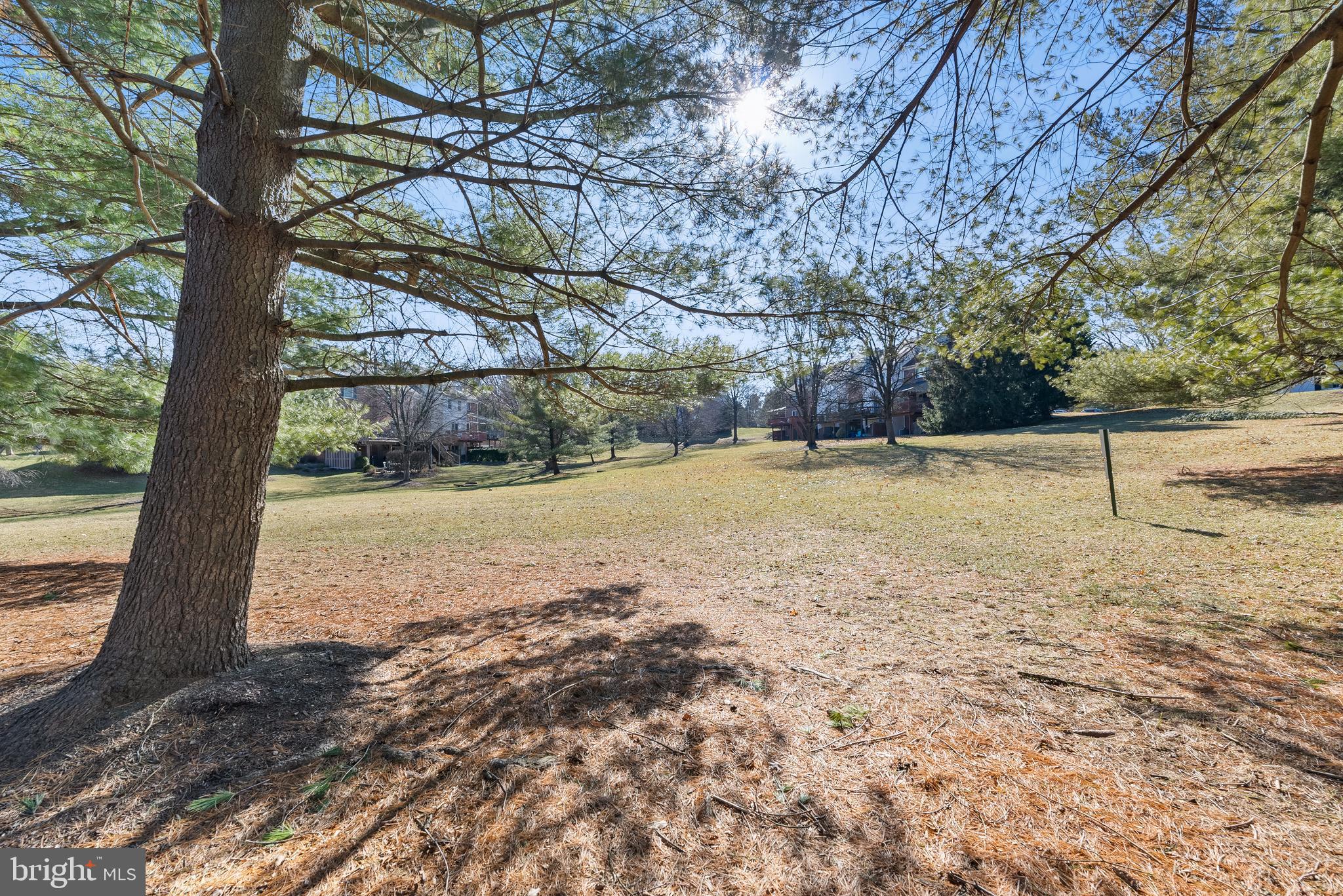 STAPLETON COURT GARDEN - Residential