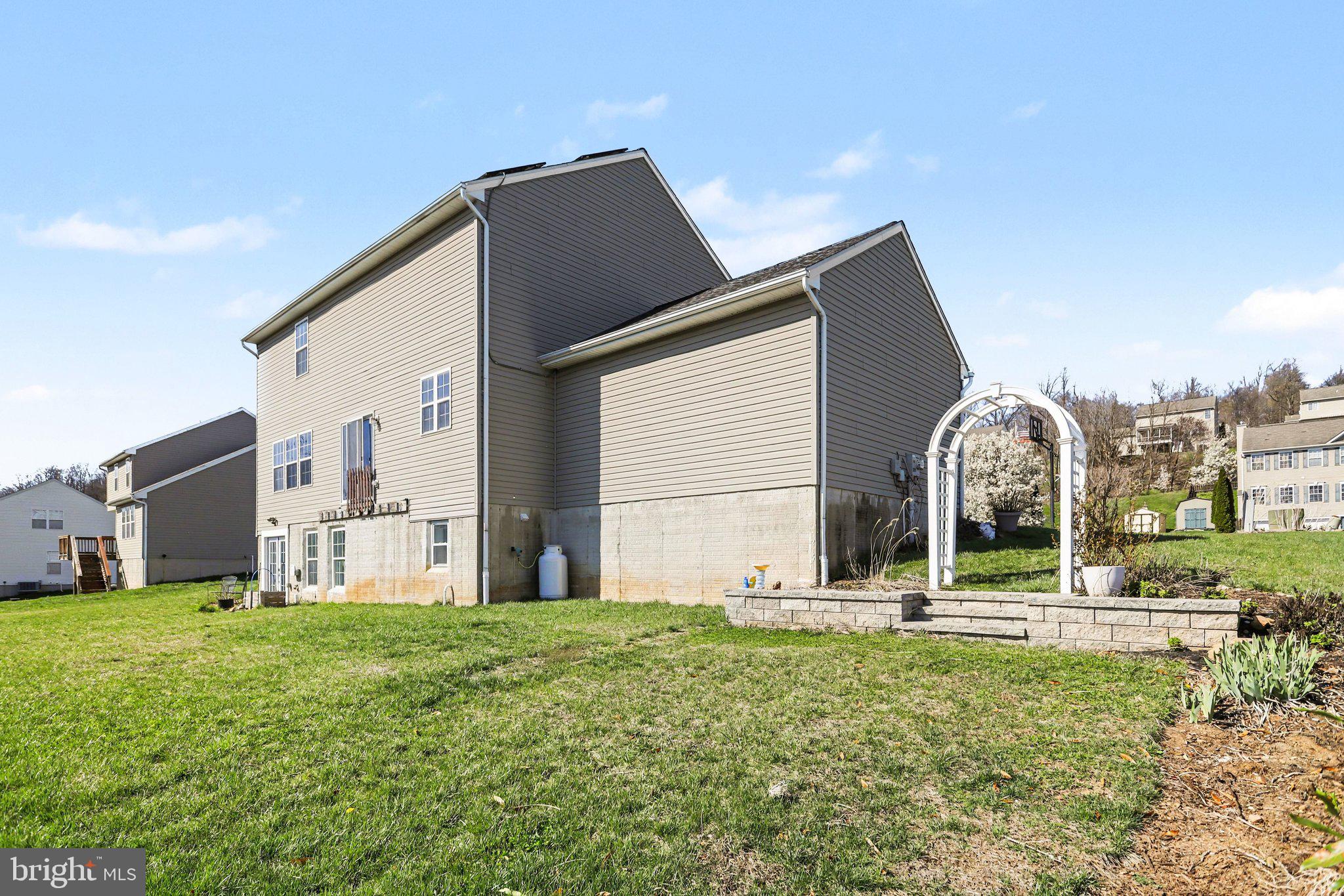 BRIARCLIFF - Residential