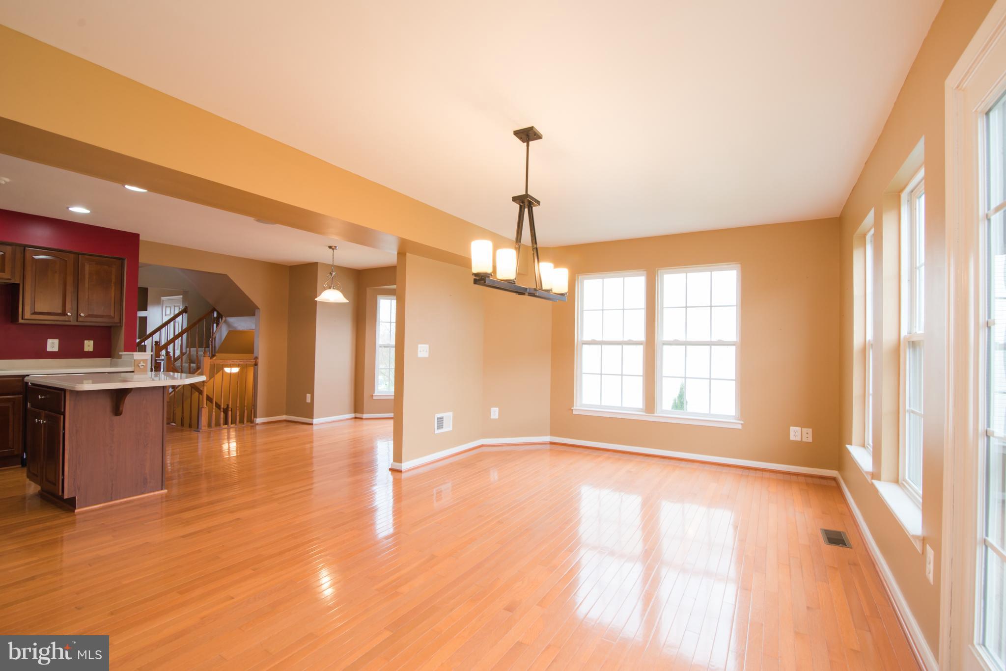 LAKELAND PLACE - Residential