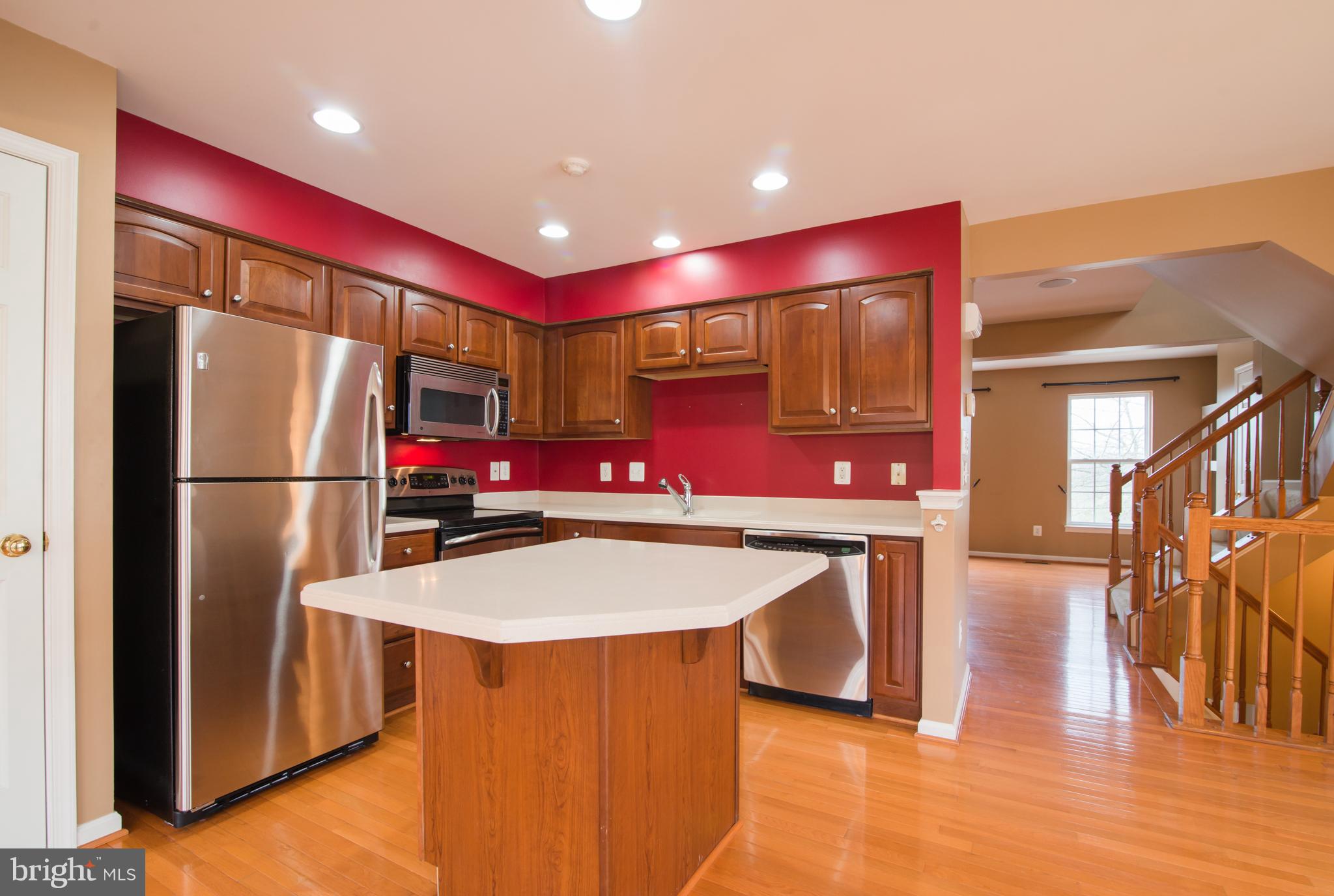 LAKELAND PLACE - Residential