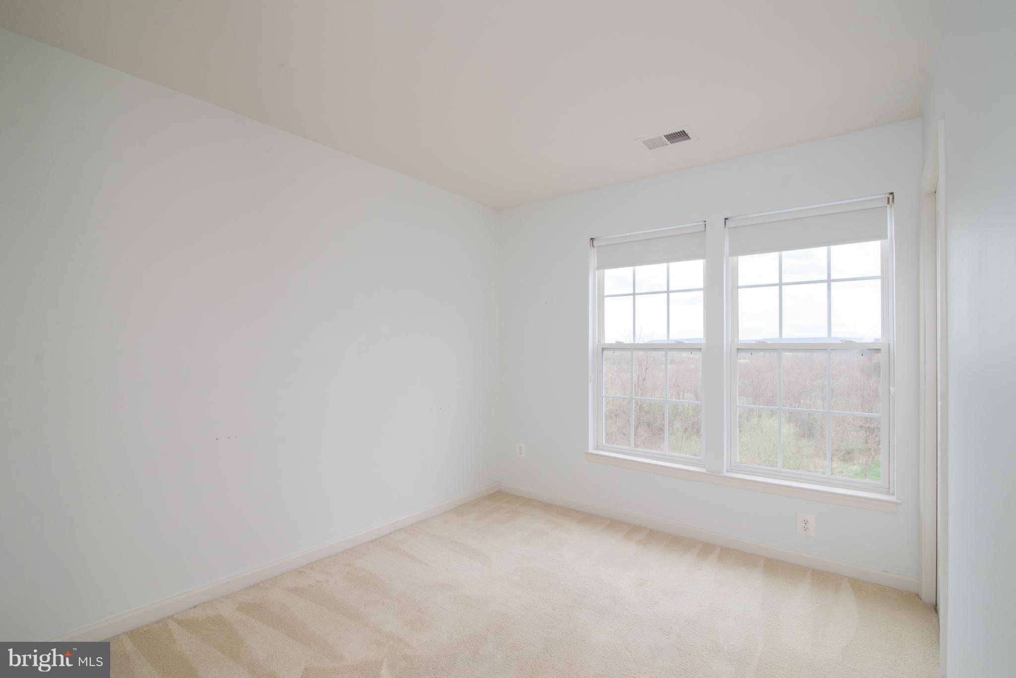 LAKELAND PLACE - Residential