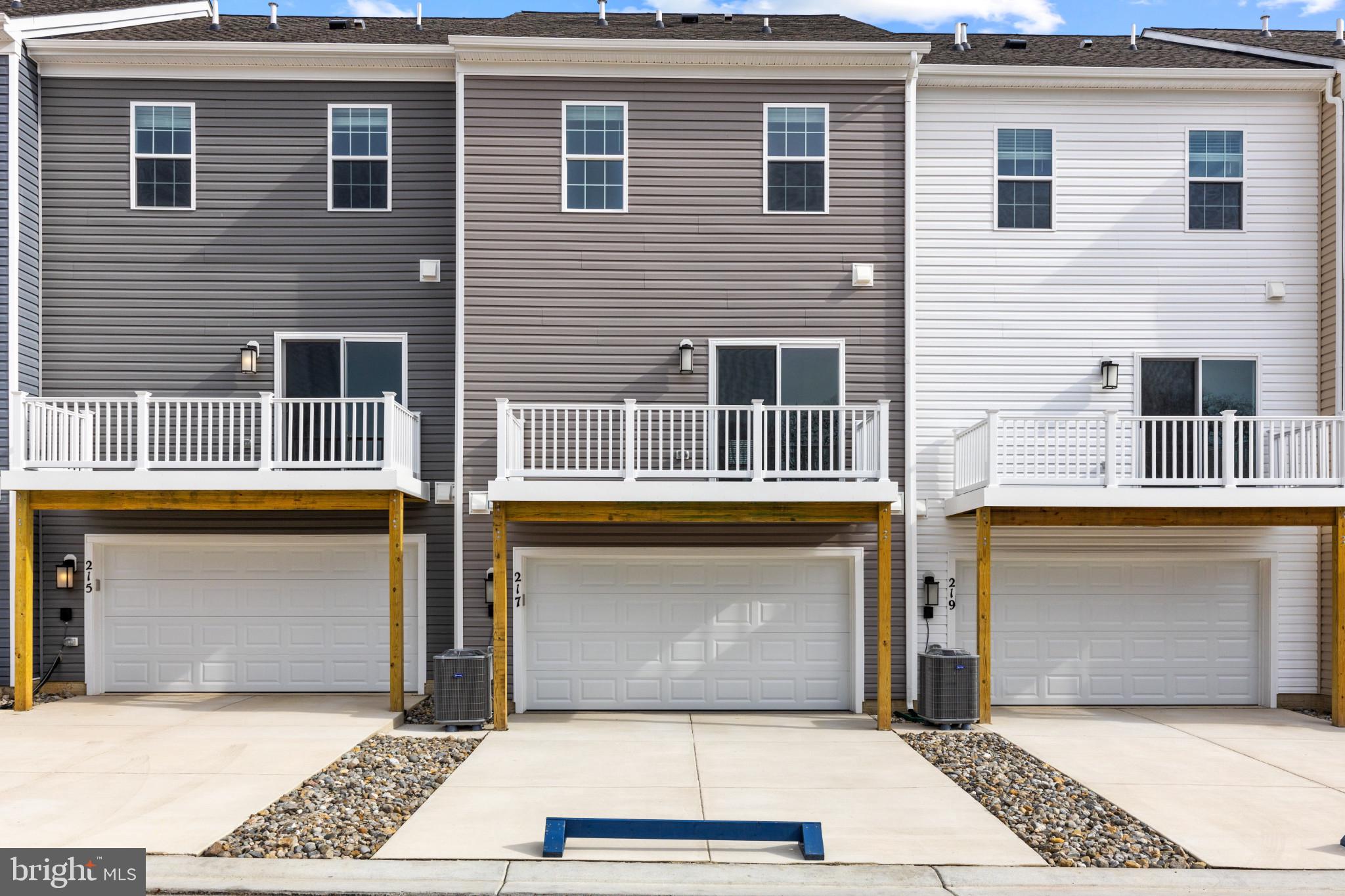 MAGNOLIA LANDING - Residential