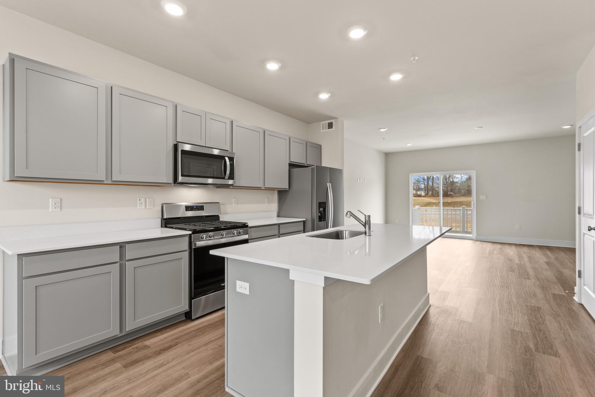 MAGNOLIA LANDING - Residential