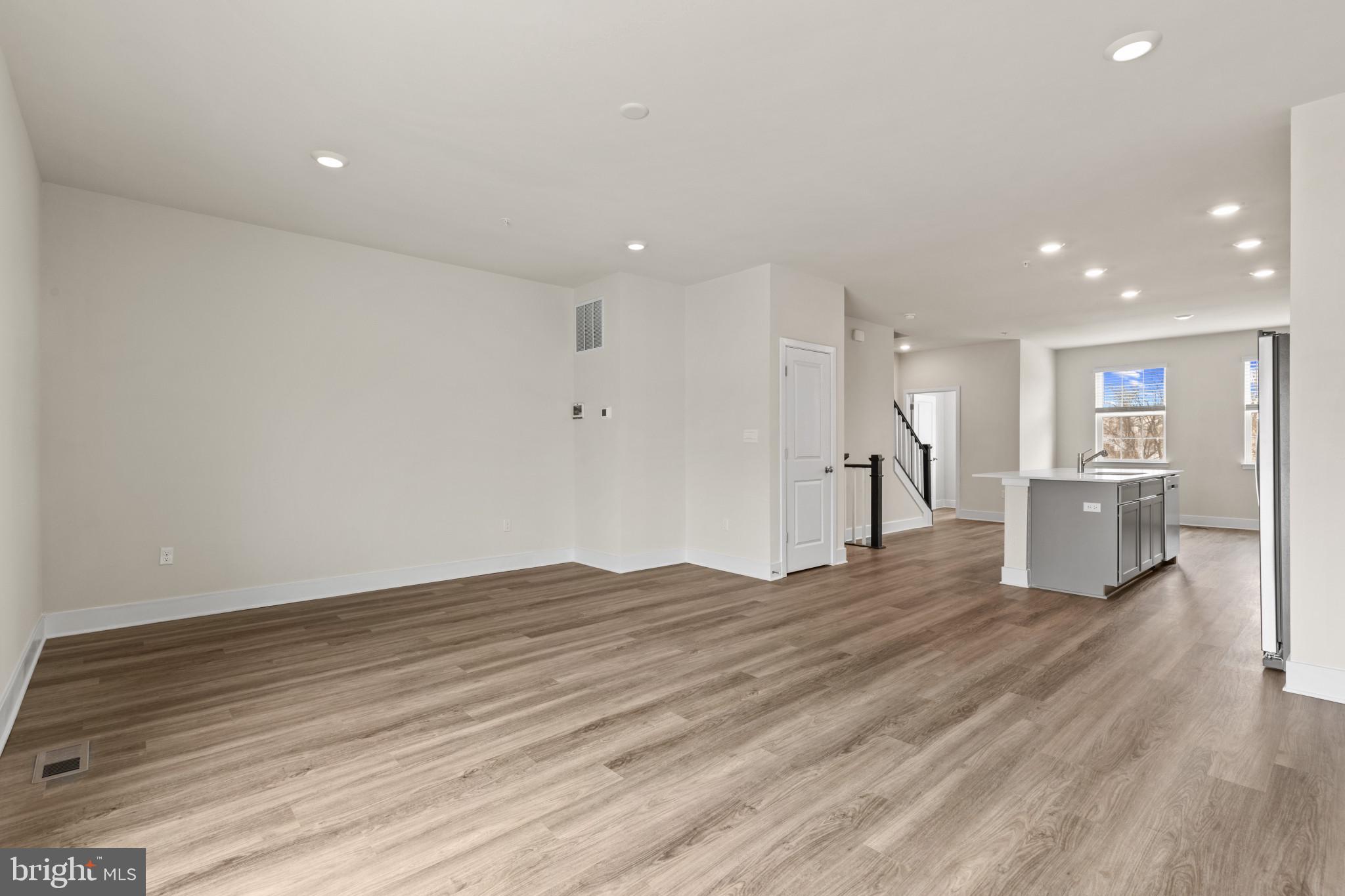 MAGNOLIA LANDING - Residential