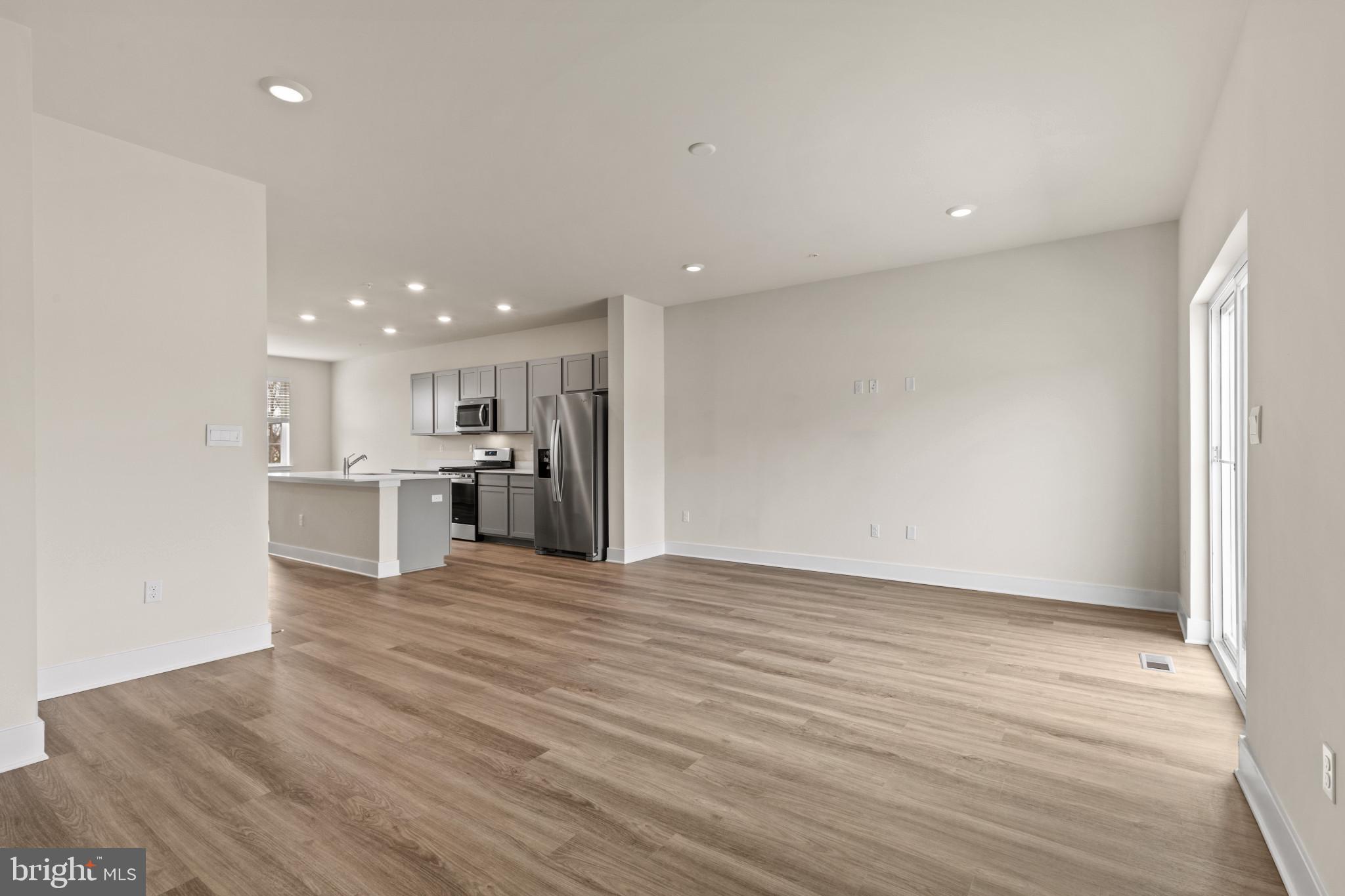 MAGNOLIA LANDING - Residential