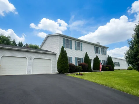 MLS: WVBE2052214