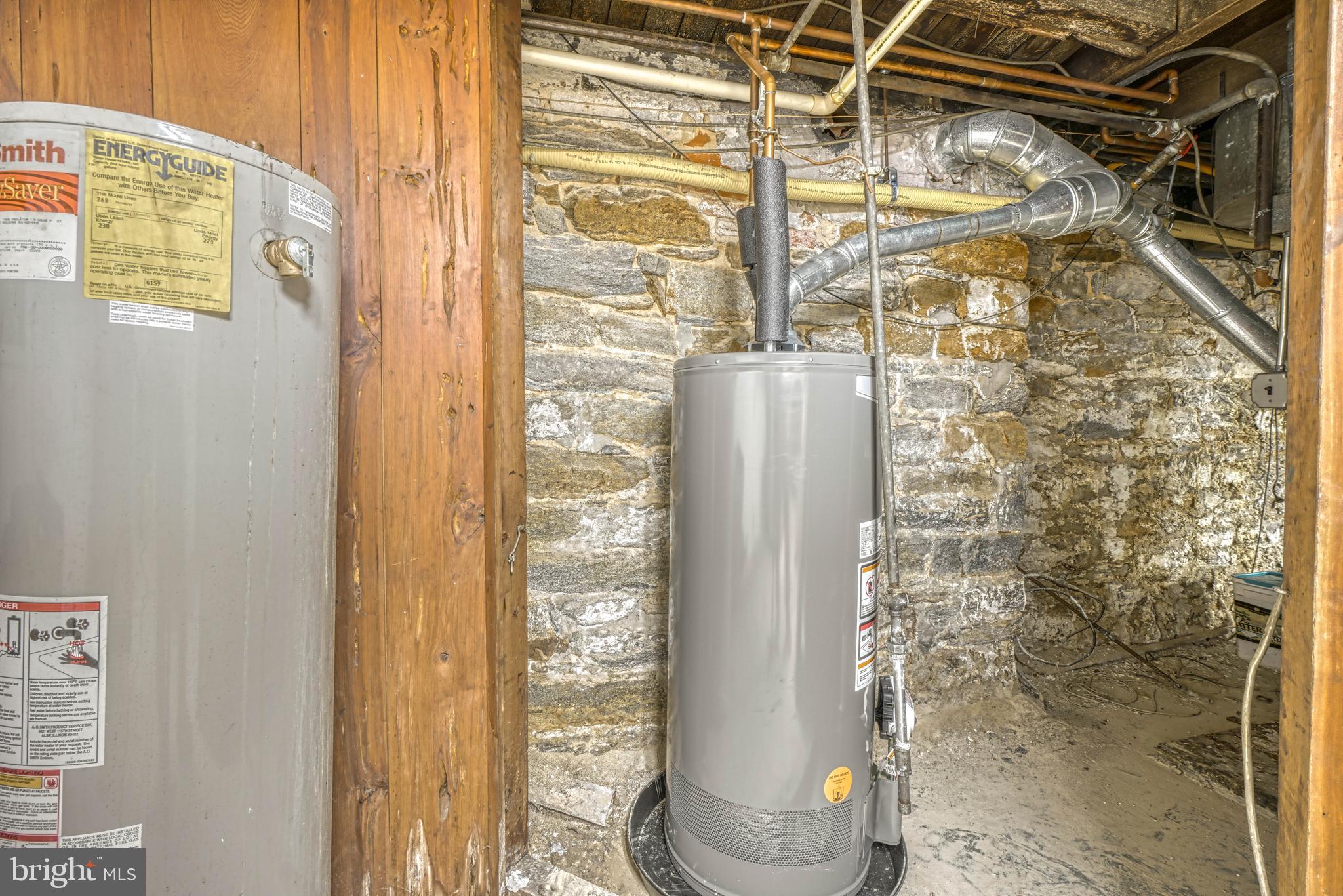 OLD GOUCHER - Commercial Sale