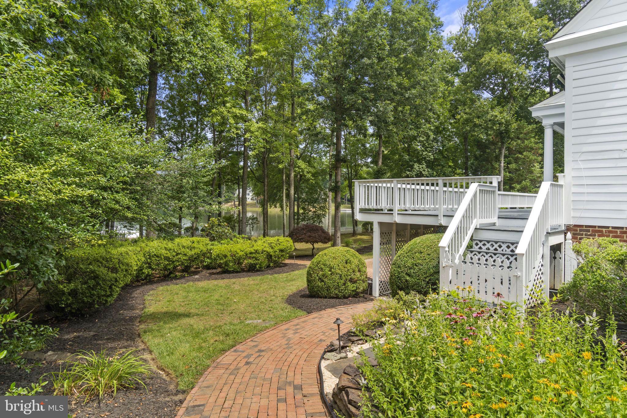 FAWN LAKE - Residential