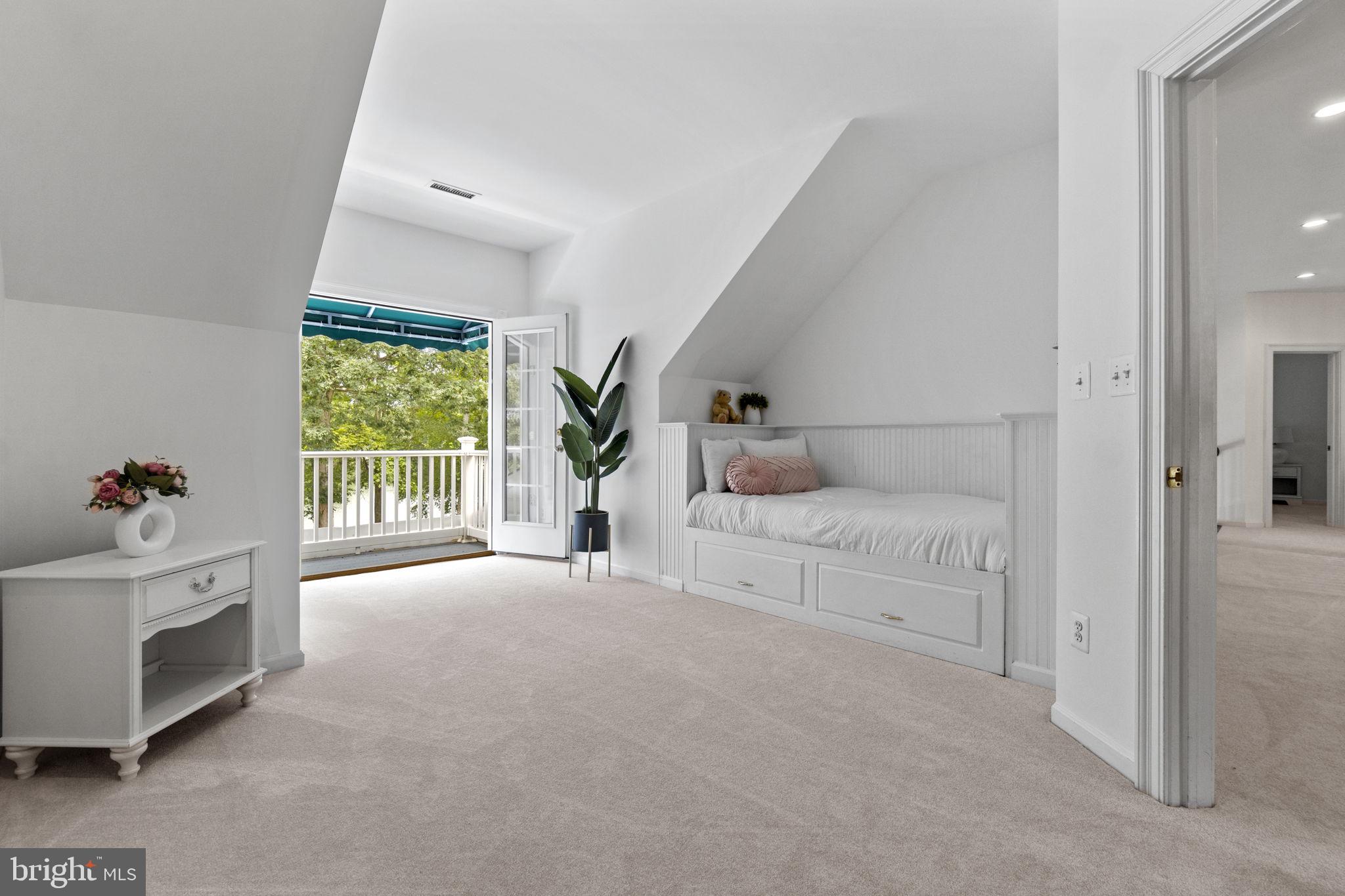 FAWN LAKE - Residential