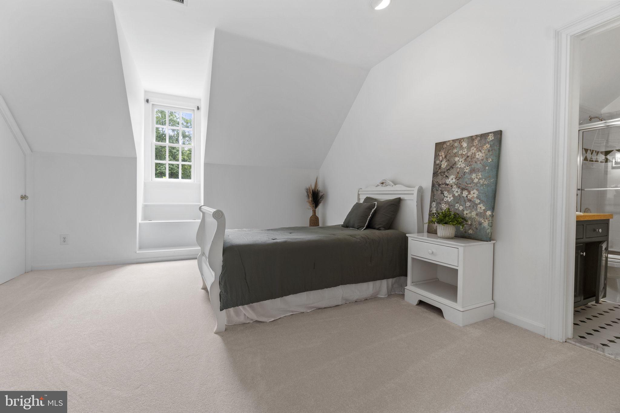 FAWN LAKE - Residential