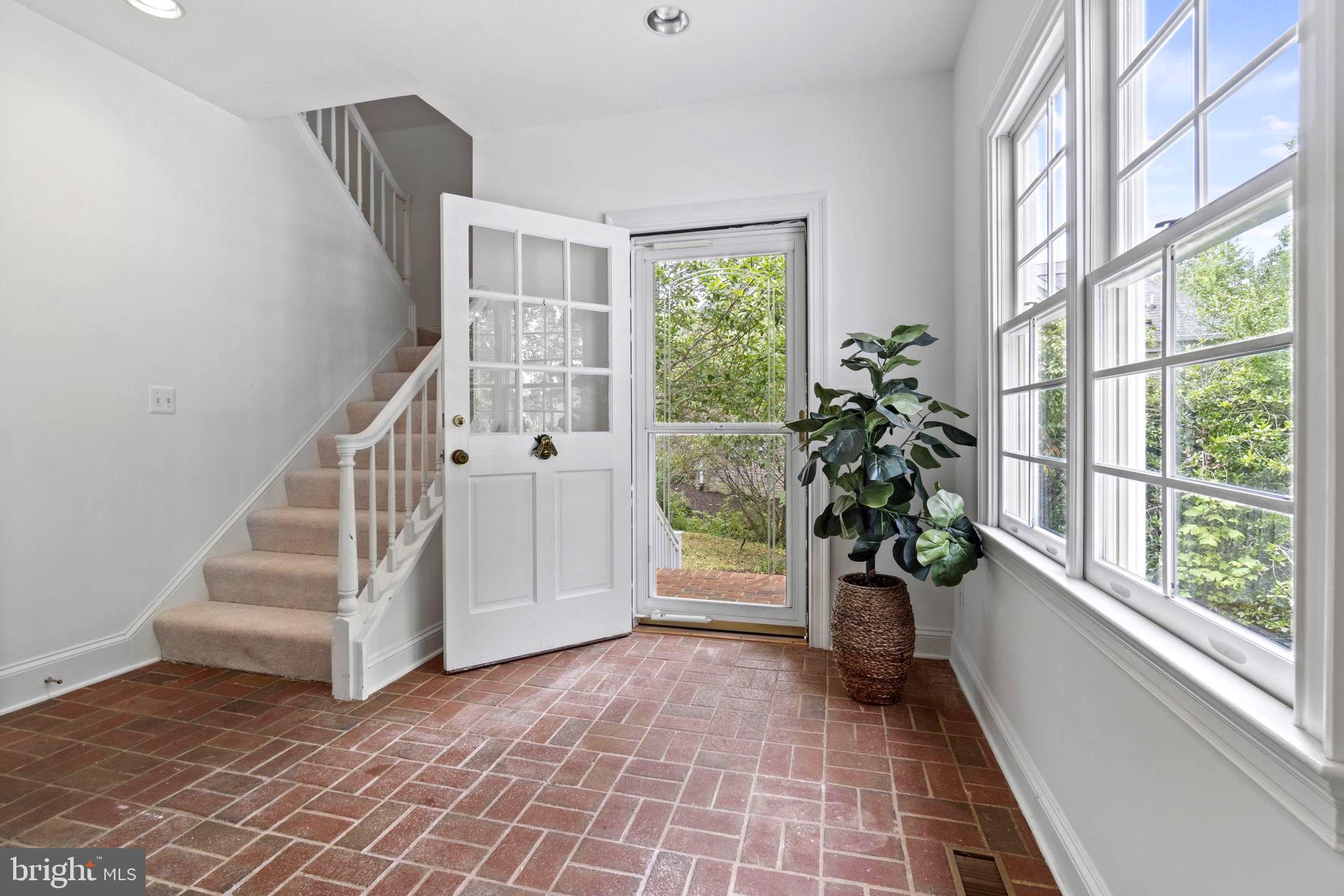 FAWN LAKE - Residential