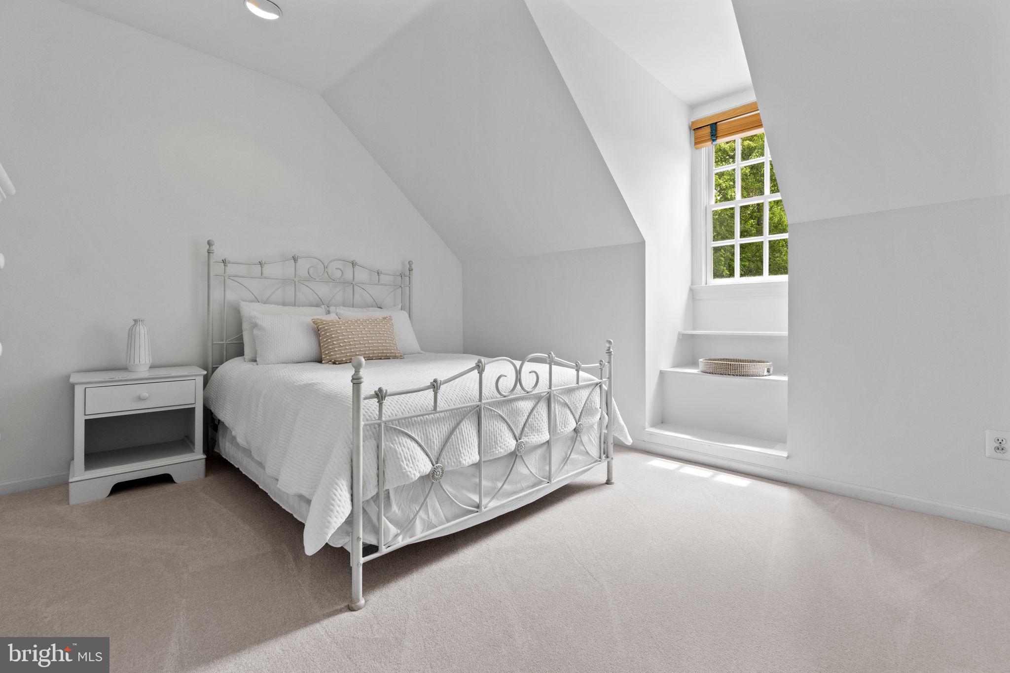 FAWN LAKE - Residential