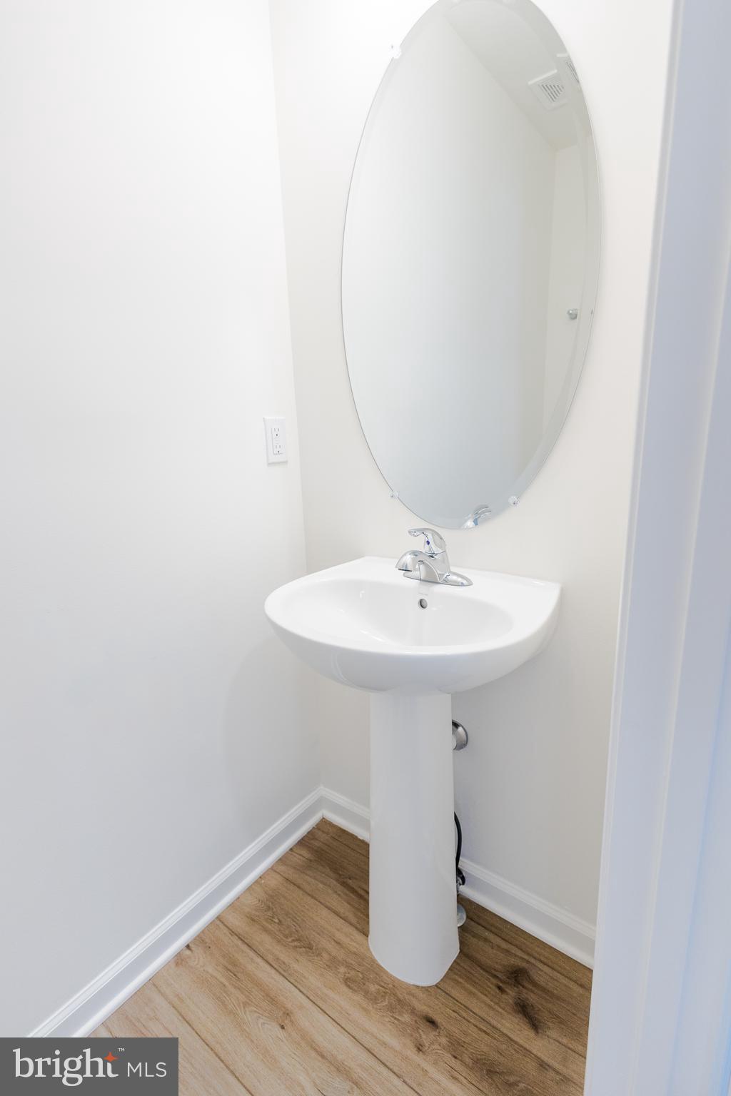 TOWNES AT TATE MANOR - Residential Lease