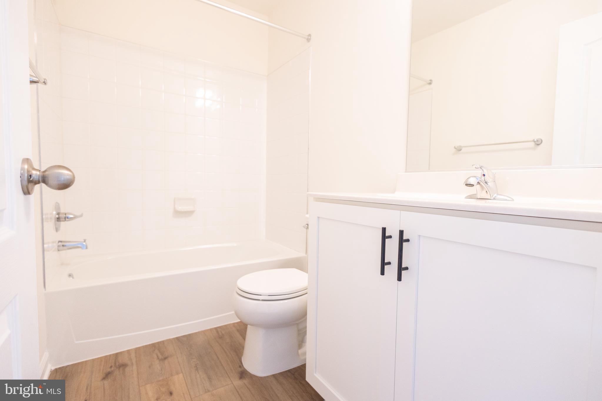 TOWNES AT TATE MANOR - Residential Lease