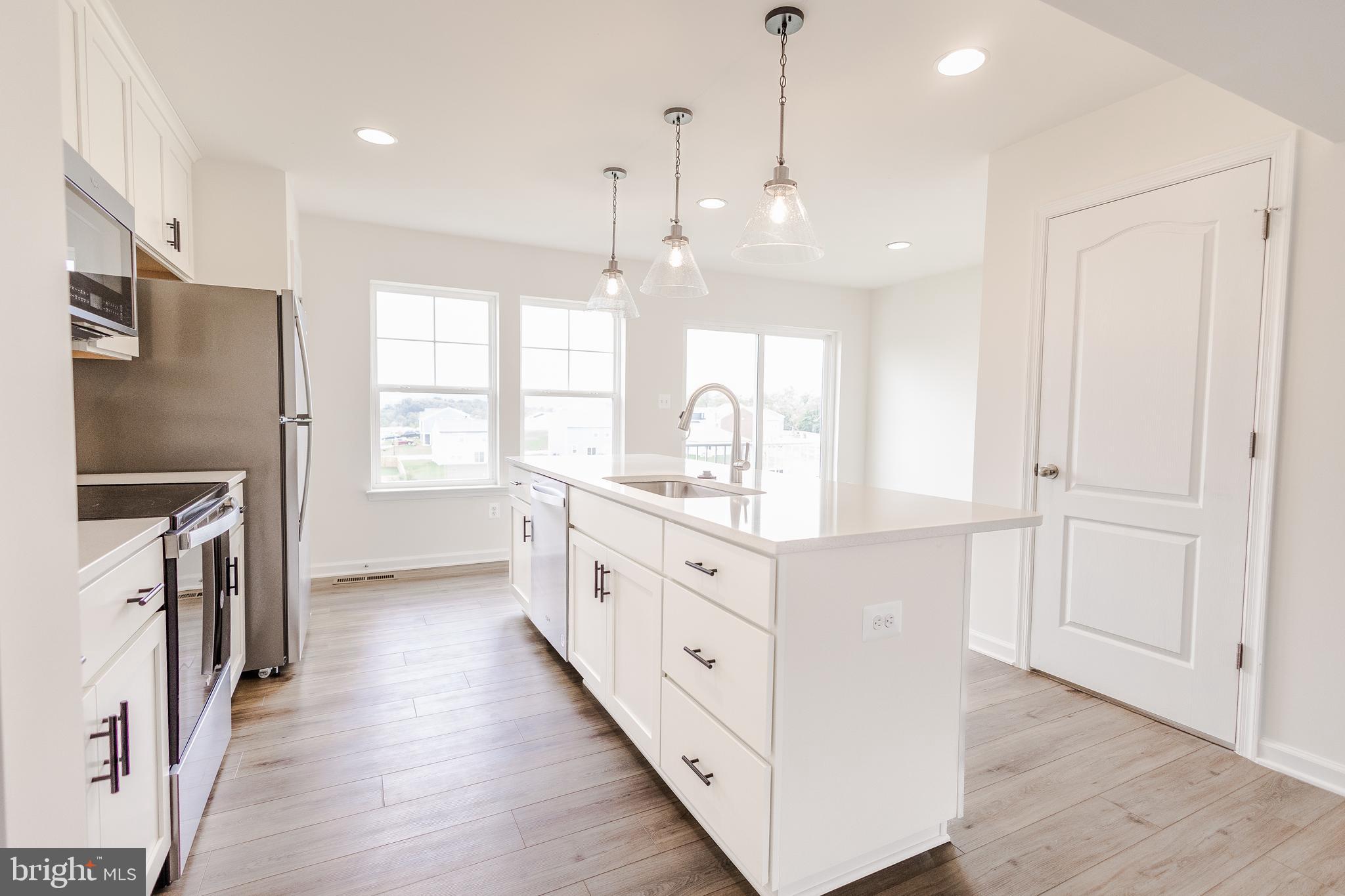 TOWNES AT TATE MANOR - Residential Lease