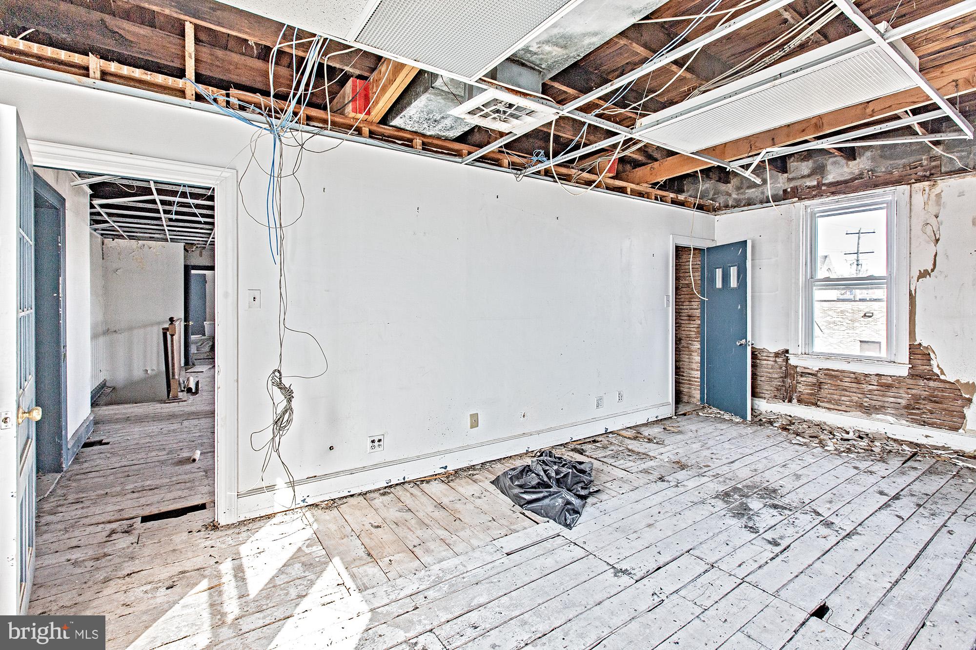 ASHLEY HEIGHTS - Commercial Sale