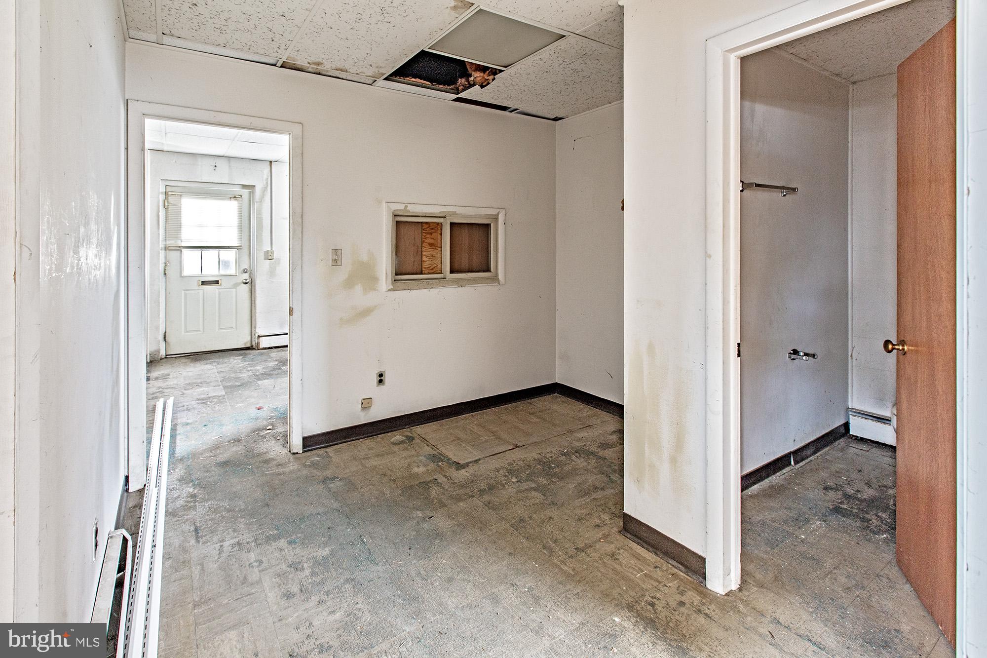 ASHLEY HEIGHTS - Commercial Sale