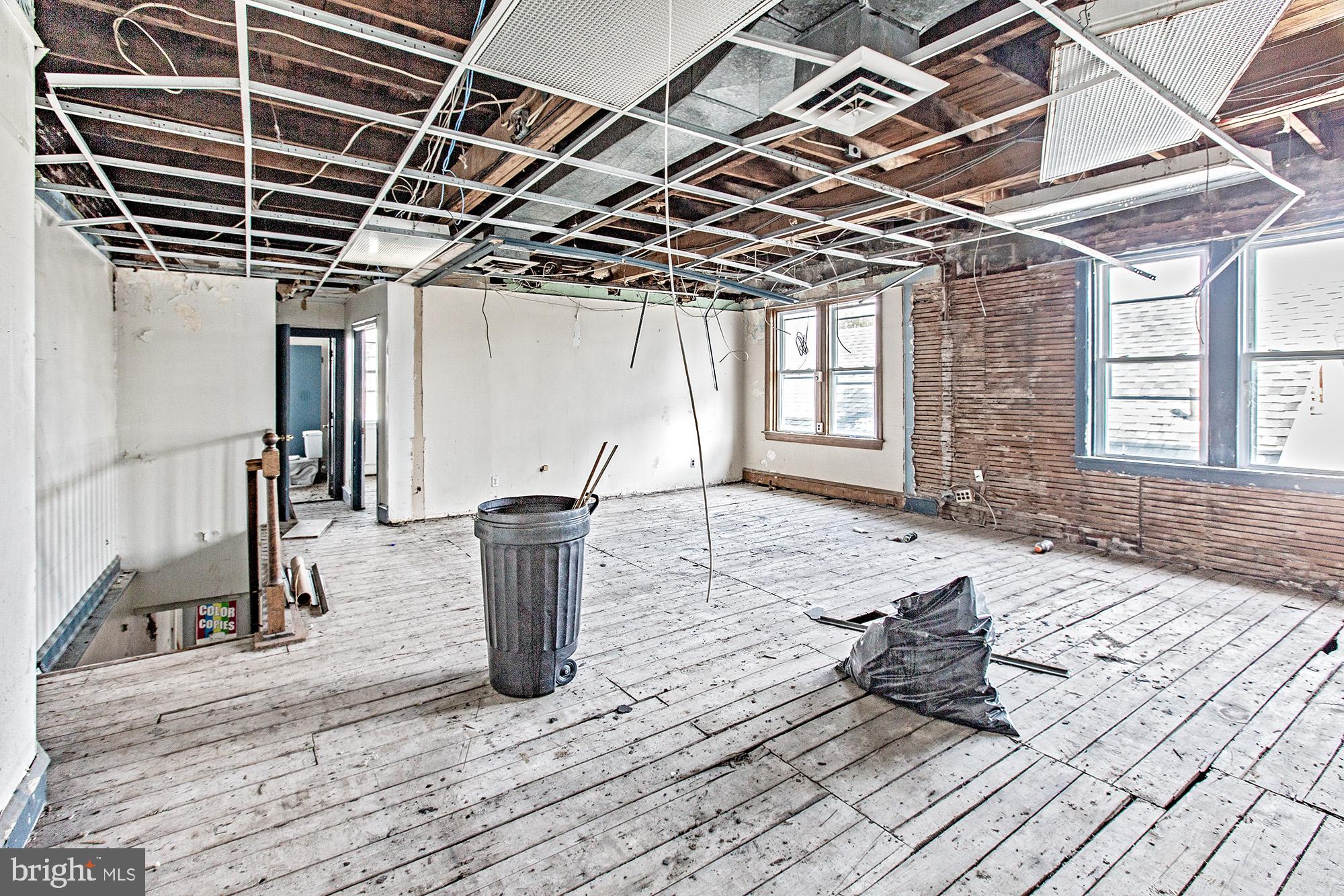 ASHLEY HEIGHTS - Commercial Sale