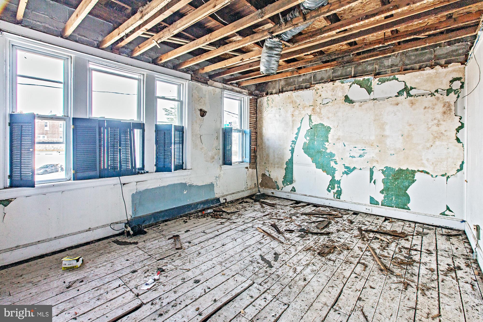 ASHLEY HEIGHTS - Commercial Sale