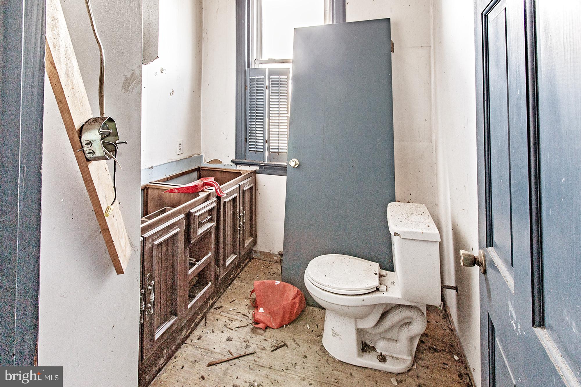 ASHLEY HEIGHTS - Commercial Sale