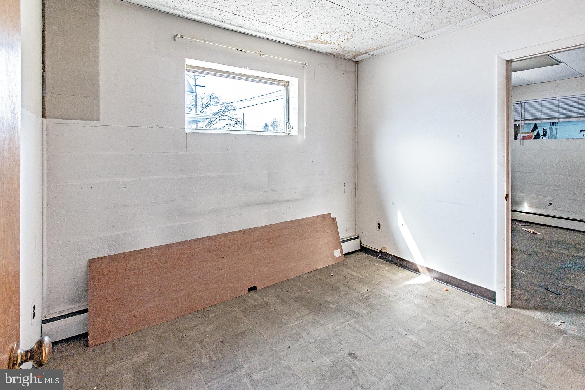 ASHLEY HEIGHTS - Commercial Sale