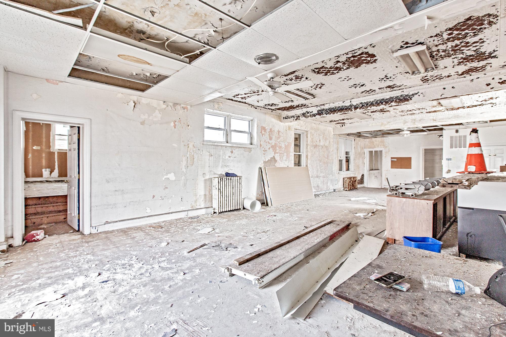 ASHLEY HEIGHTS - Commercial Sale