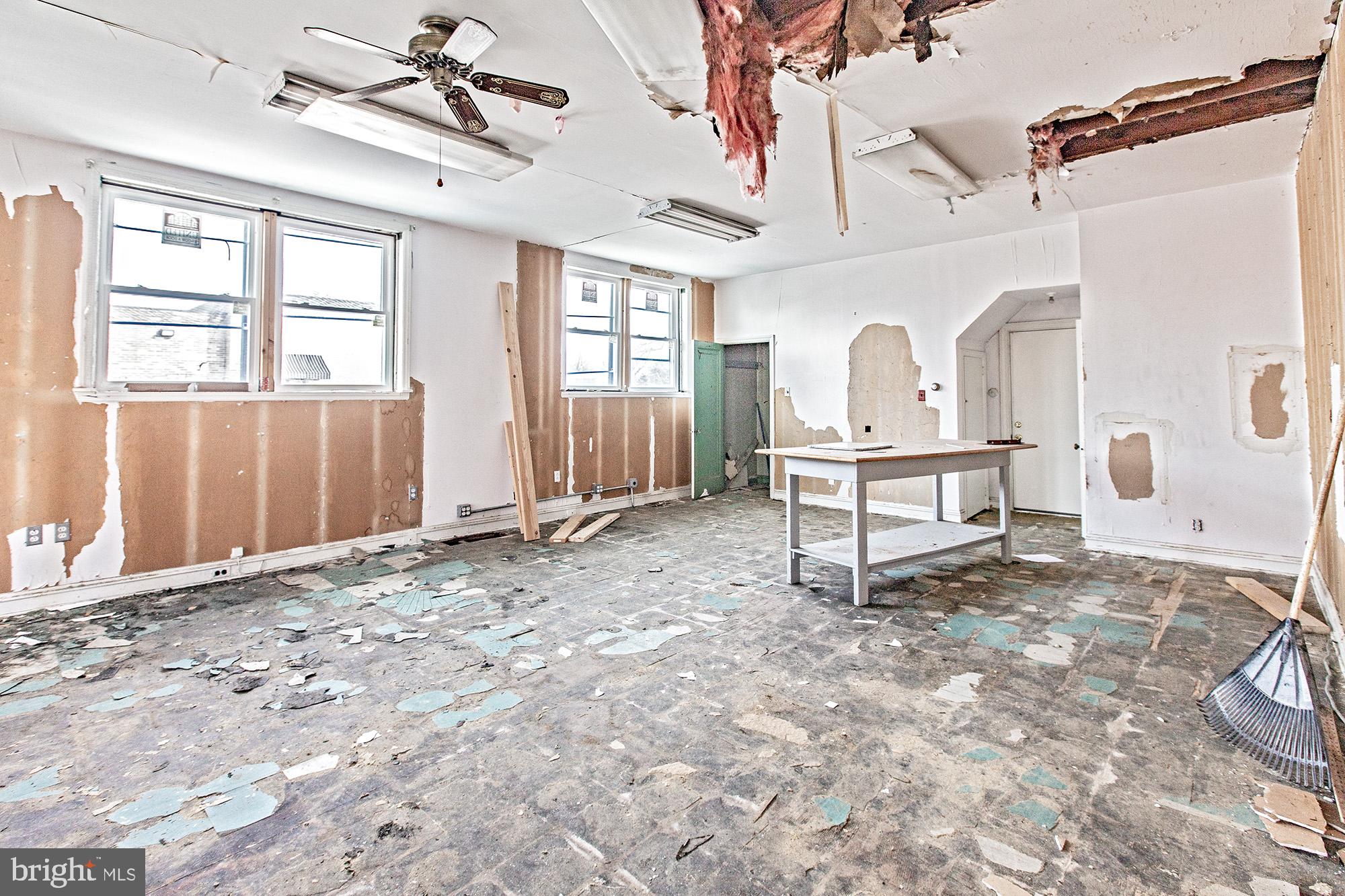 ASHLEY HEIGHTS - Commercial Sale