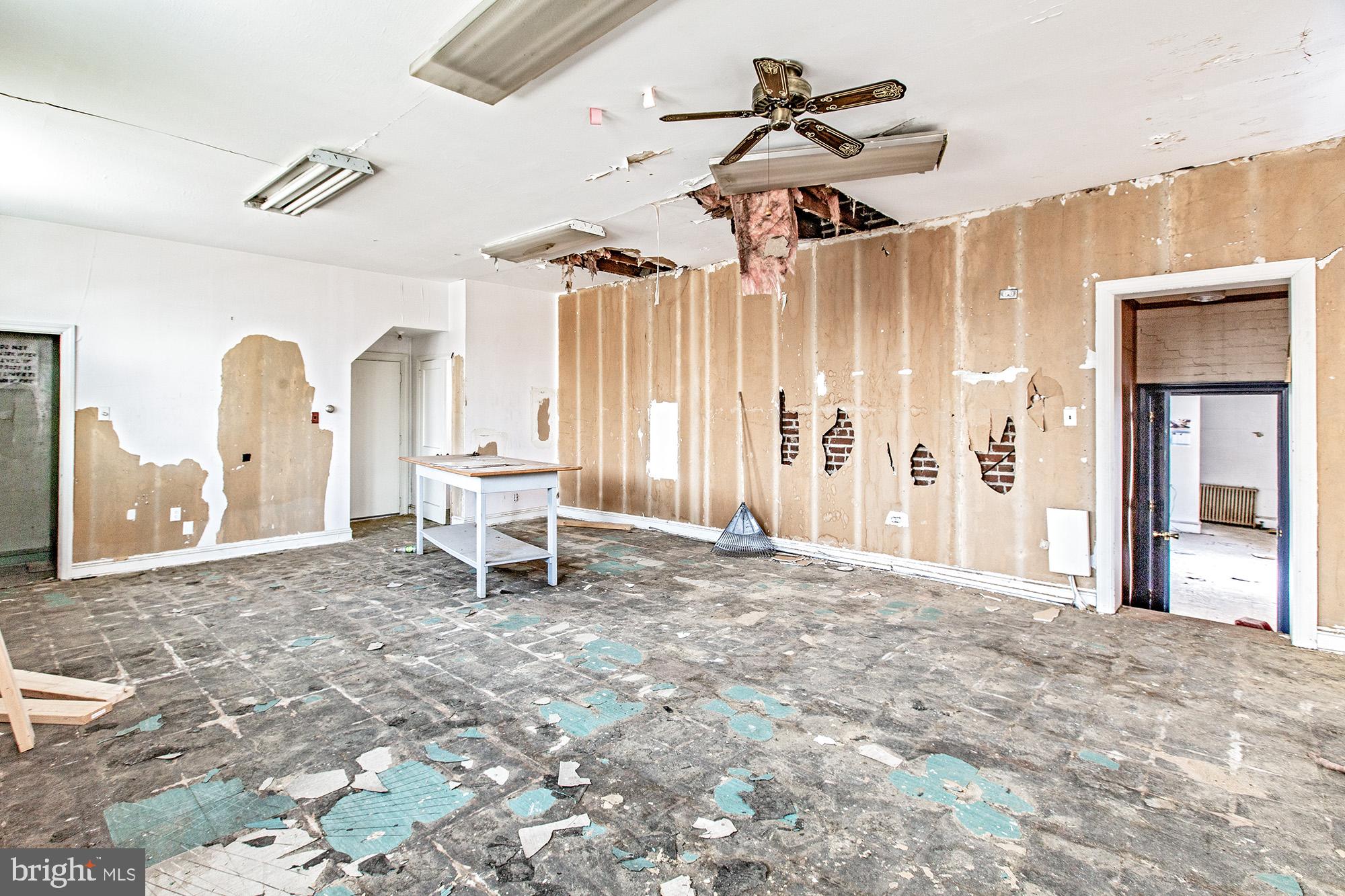 ASHLEY HEIGHTS - Commercial Sale