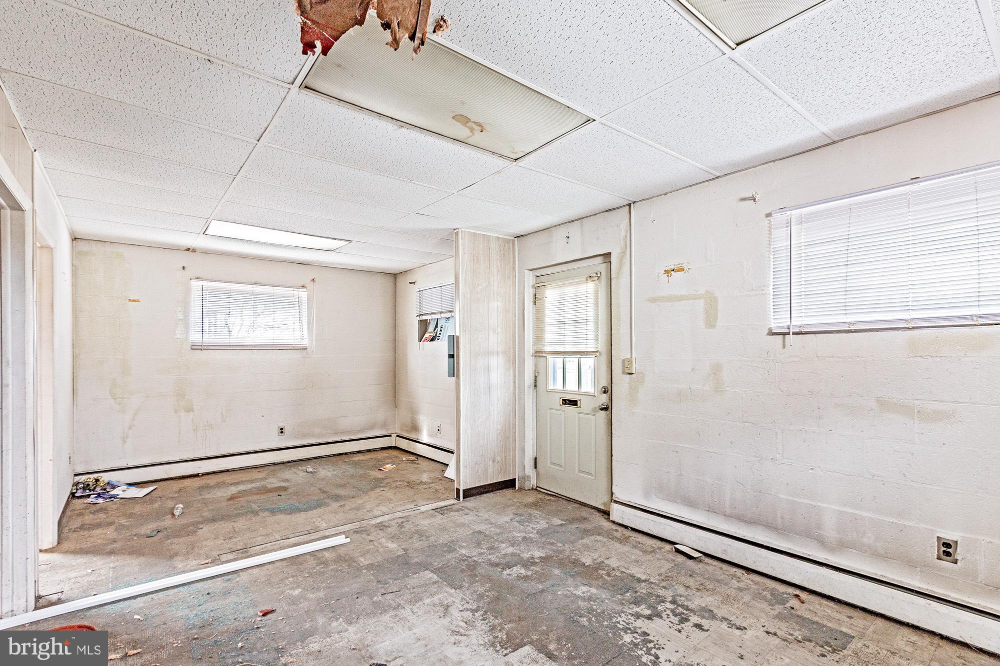 ASHLEY HEIGHTS - Commercial Sale