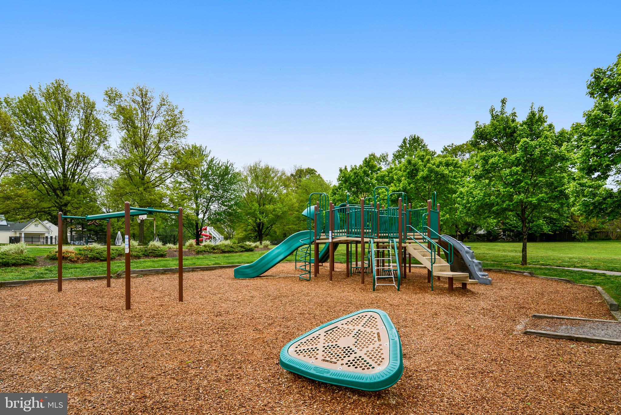 SWANSFIELD - Residential