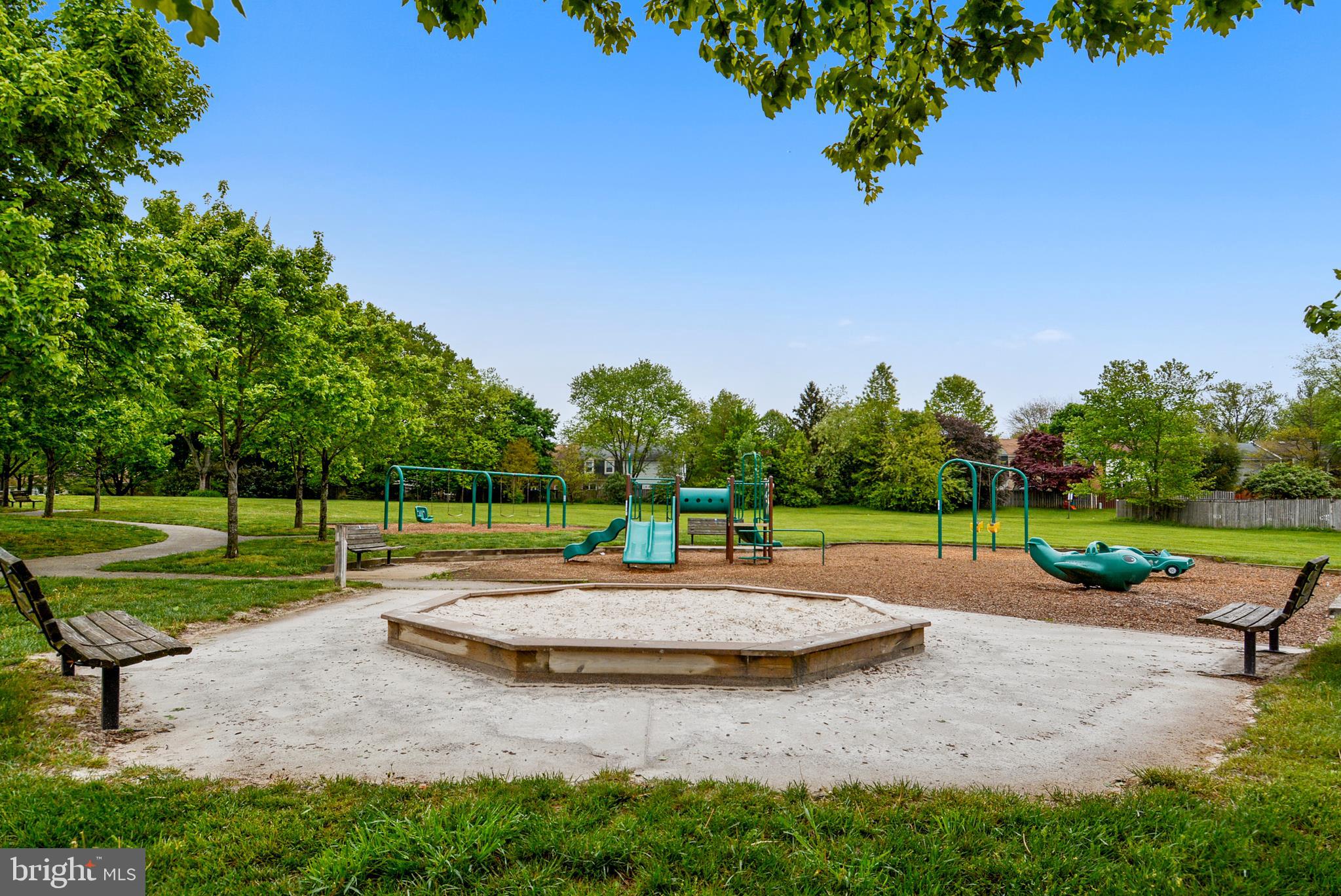 SWANSFIELD - Residential