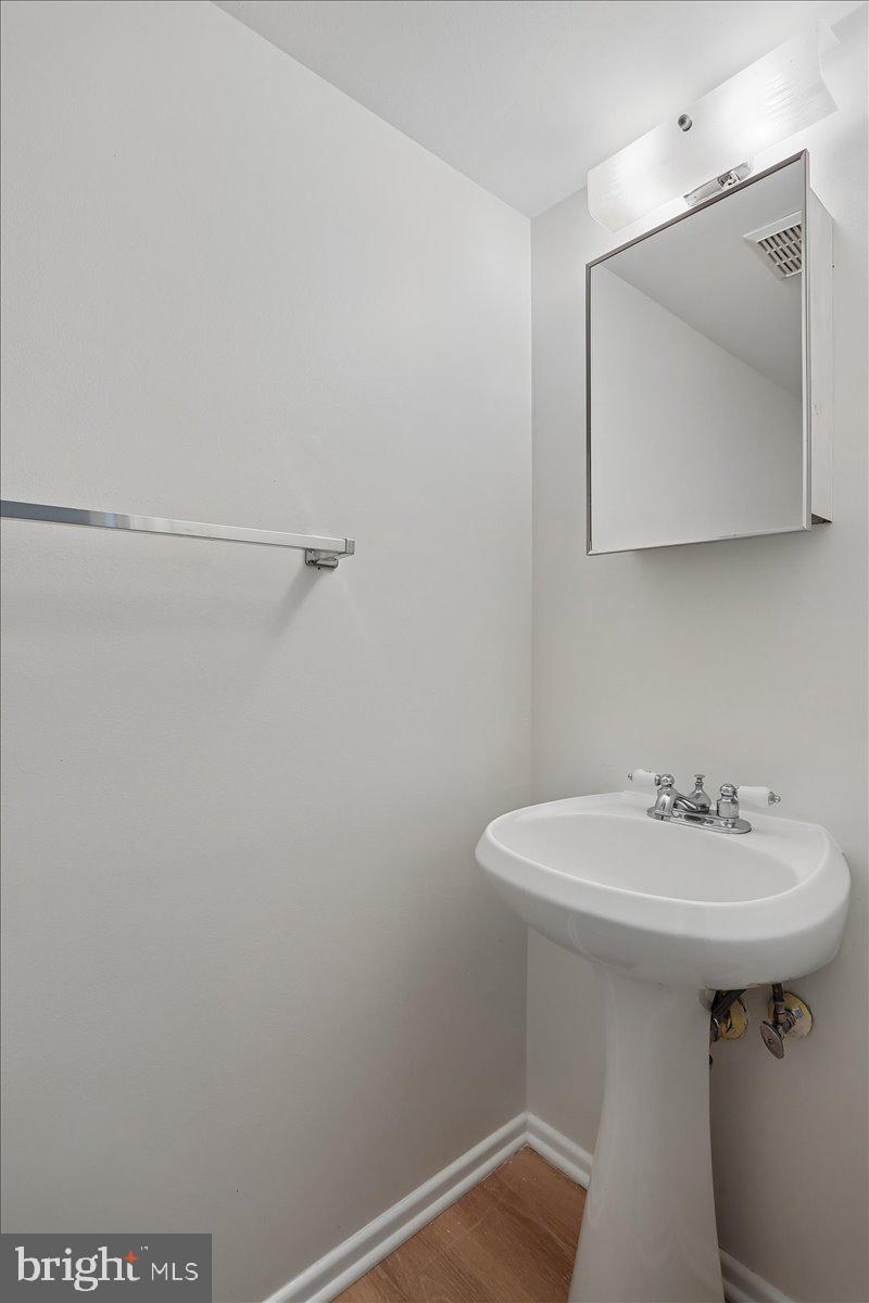 ROCKSHIRE TOWNHOMES - Residential