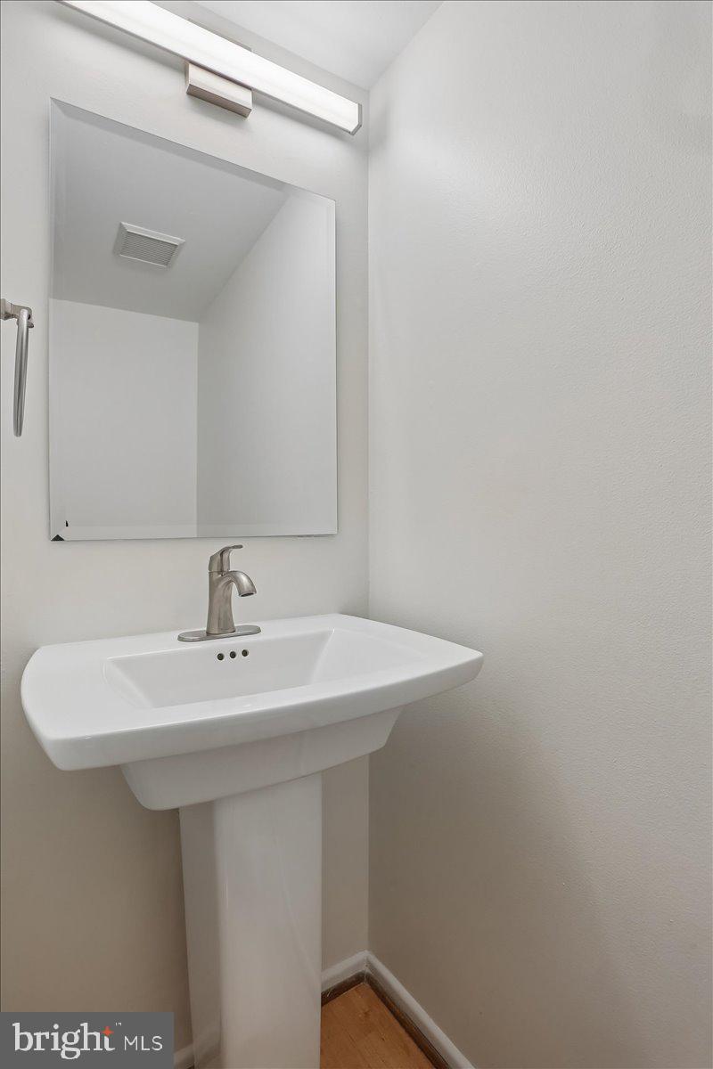 ROCKSHIRE TOWNHOMES - Residential
