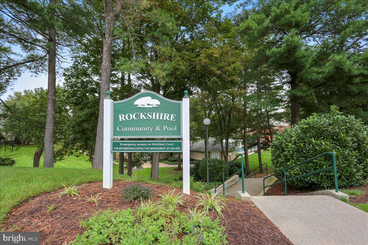 ROCKSHIRE TOWNHOMES - Residential
