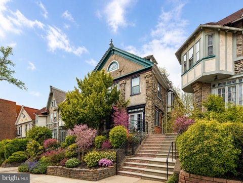 Multifamily For Sale - 4320 Spruce Street<br/> PHILADELPHIA, PA 19104