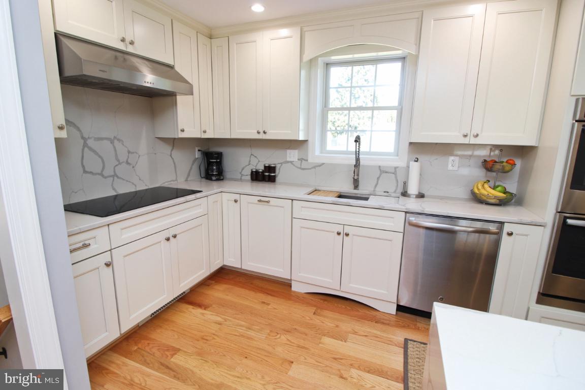 SUNNYBROOK - Residential