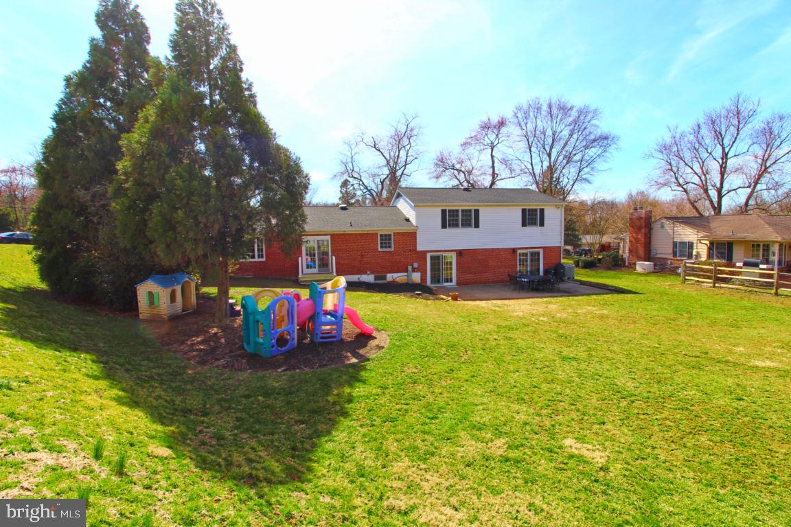 SUNNYBROOK - Residential