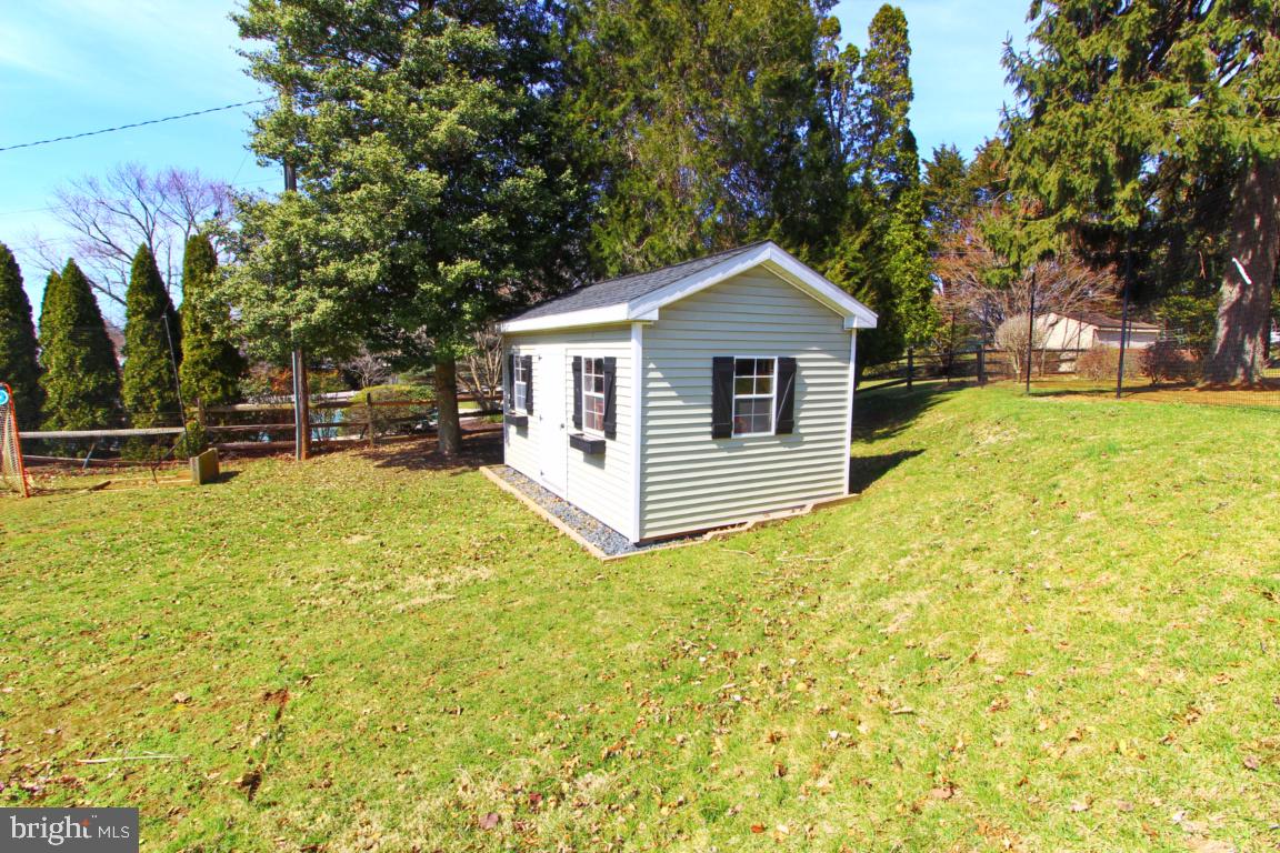 SUNNYBROOK - Residential