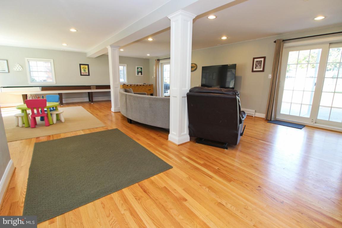 SUNNYBROOK - Residential