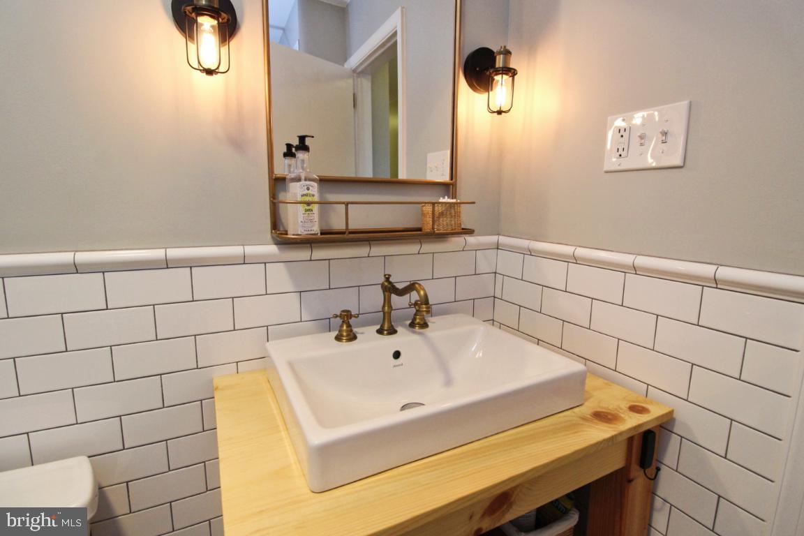 SUNNYBROOK - Residential