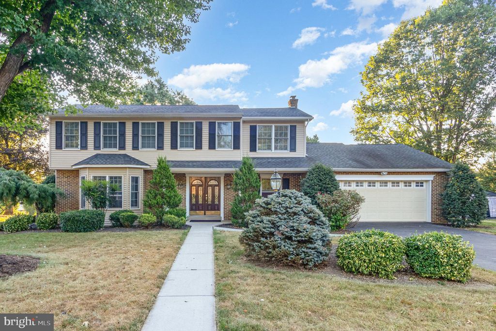 Photo of 1121 Oak Street, CARLISLE, PA 17013 (MLS # PACB2046420)