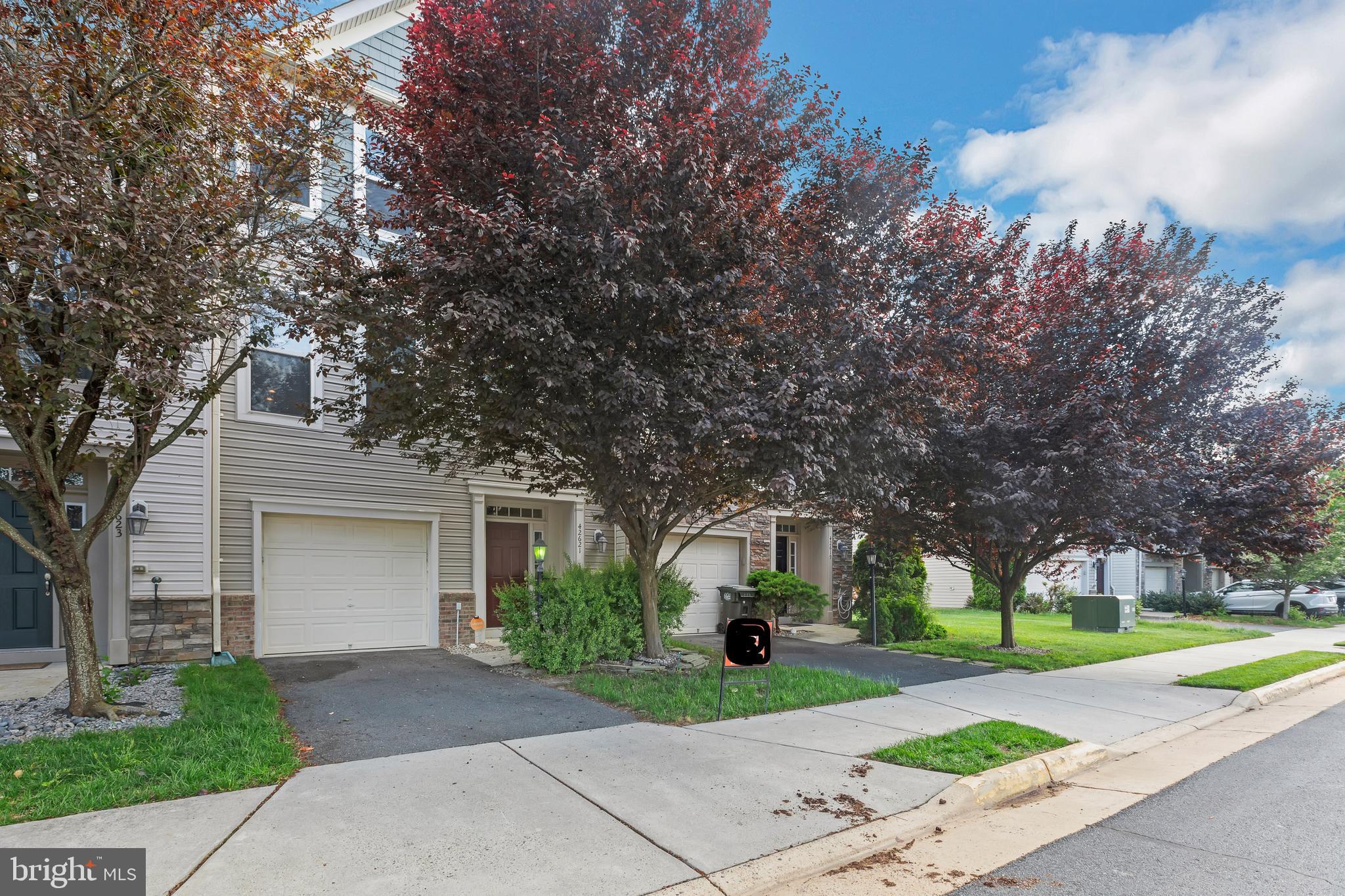 ALEXANDERS CHASE - Residential Lease