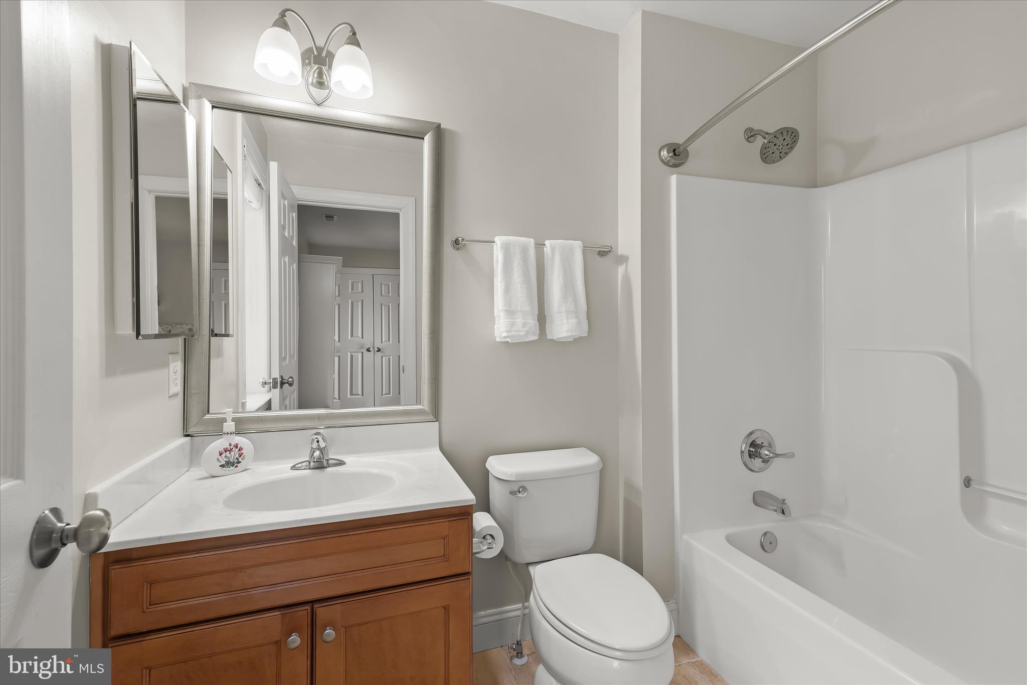 CASTLEBERRY - Residential
